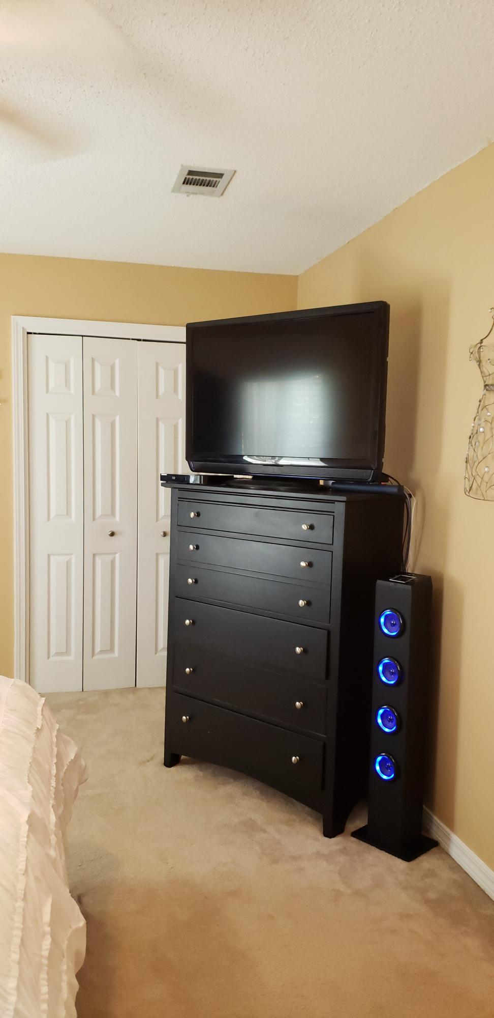 ALI-JO MANOR - Residential