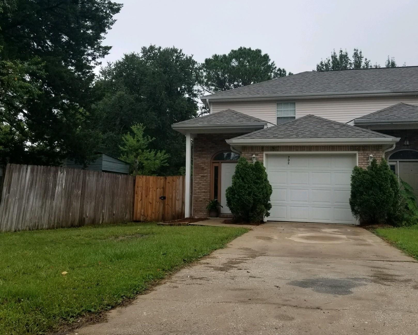 ALI-JO MANOR - Residential