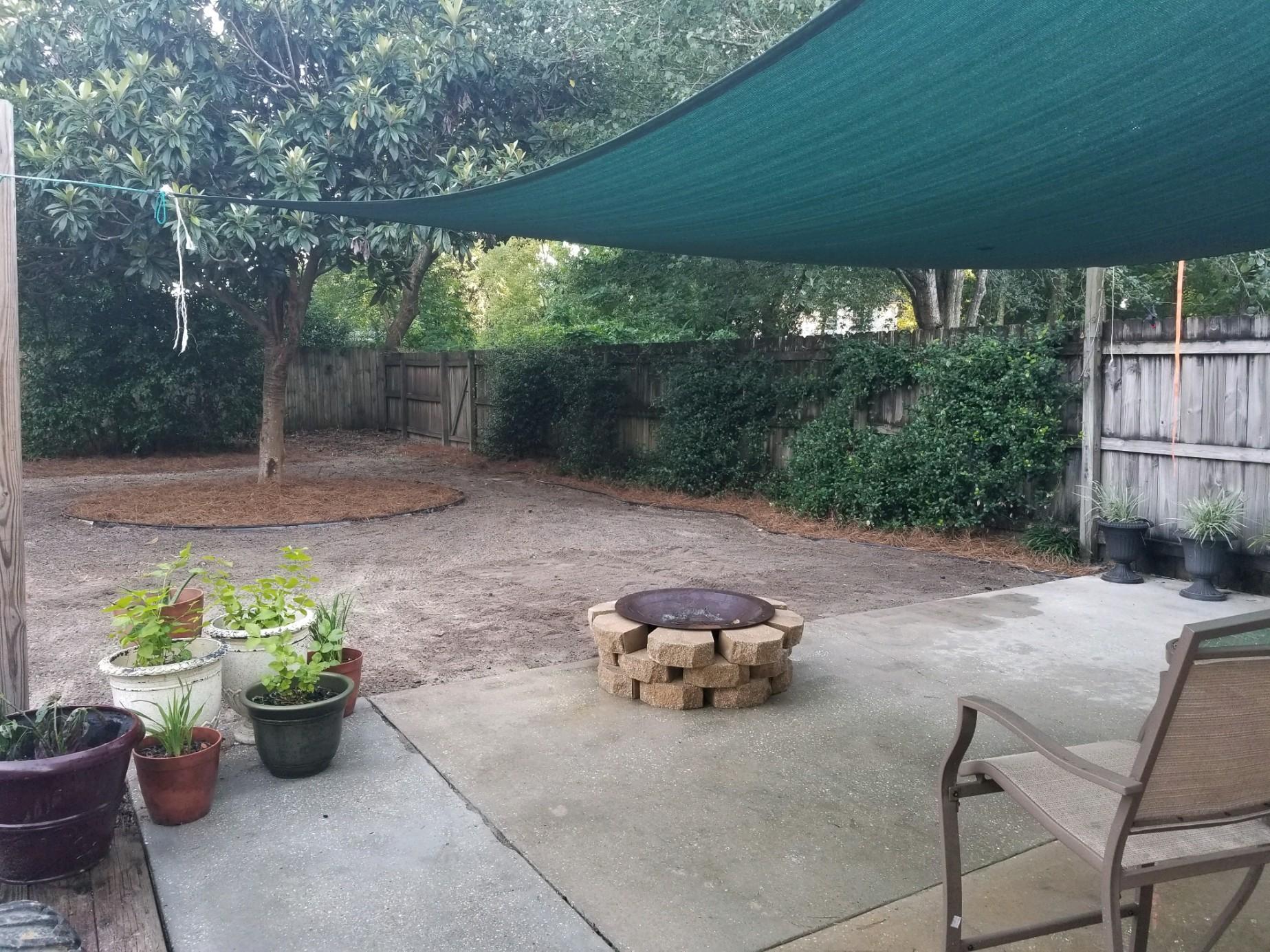 ALI-JO MANOR - Residential