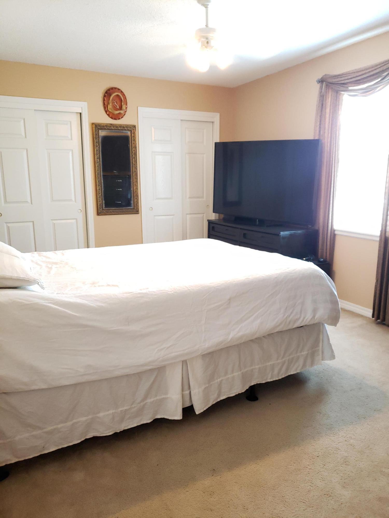 ALI-JO MANOR - Residential