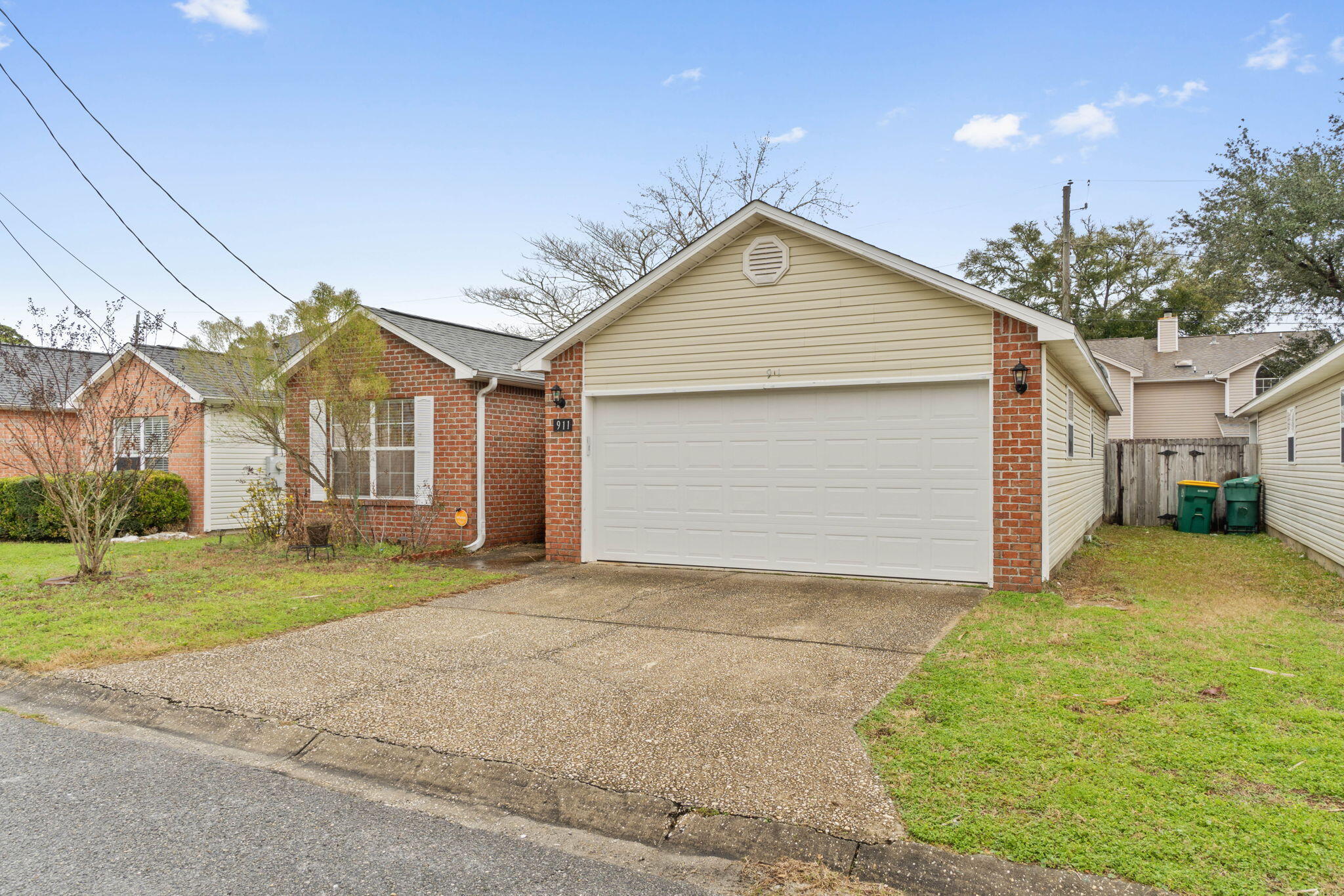 LAUDERHILL - Residential Lease
