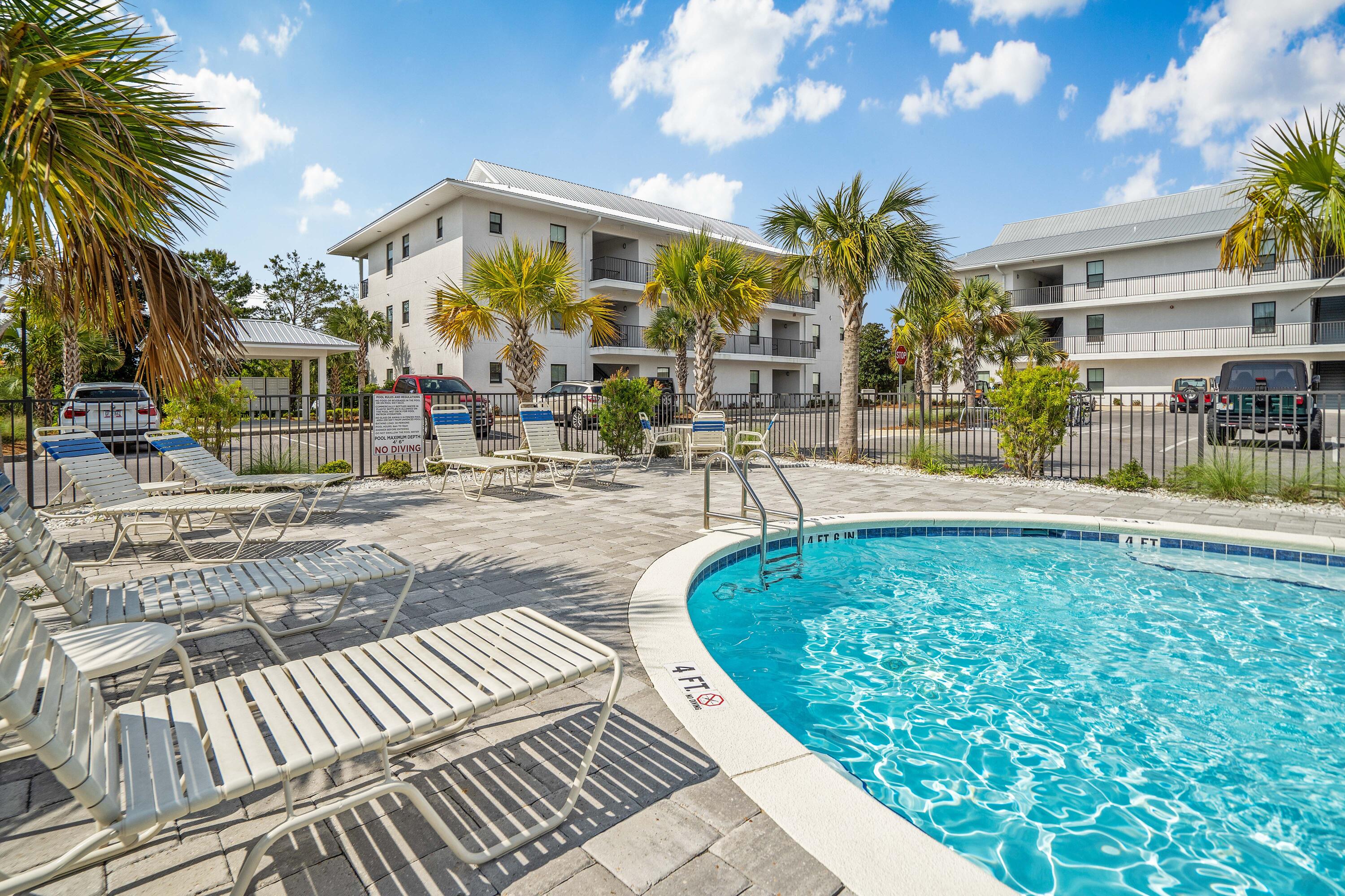 Hidden Lake Condos - Residential