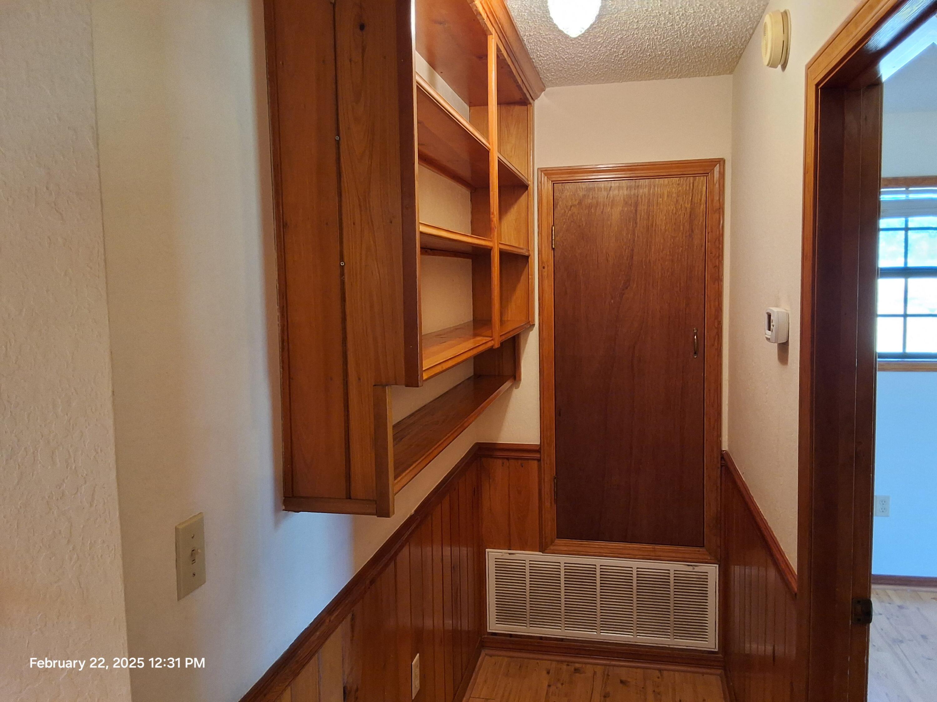 KENNEDY LAKE (UNRECORDED) - Residential