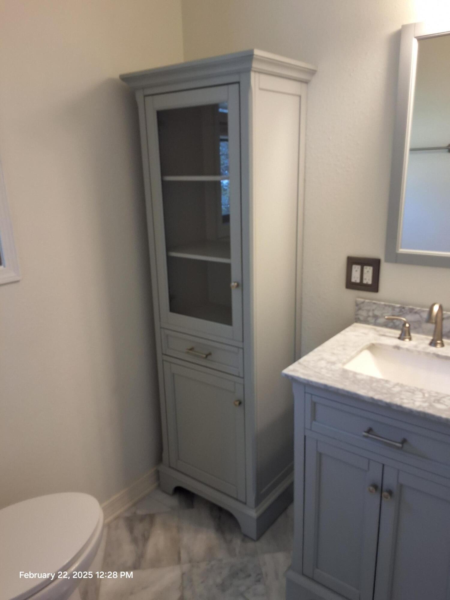 KENNEDY LAKE (UNRECORDED) - Residential