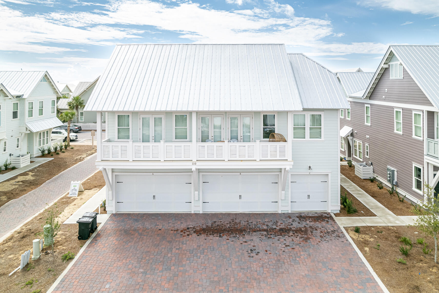 Don't miss out, this townhome was just completed in the Spring of 2022! One of the few Prominence properties available on the South Side of 30A!  2 bed, 2 bath, 1 car garage. Interior features include hardwood floors in the living room, dining room, kitchen and breakfast nook, with tile in the bathrooms, laundry room and hardwood in all bedrooms. The kitchen has elegant European styled cabinetry, gorgeous quartz countertops and stainless steel appliances which include a wall oven, built-in microwave, a dishwasher and refrigerator. The townhome has been professionally decorated and comes furnished and turn-key. $34,000 in rent from July-October. Community amenities include a resort-style pool, private cabanas, outdoor dining pavilion, and a fitness center. Steps from the Hub!