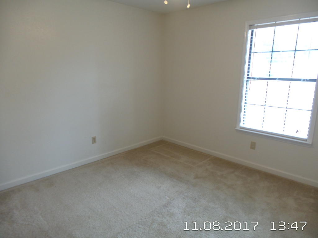 COUNTRY OAKS ESTATES PH 1 - Residential Lease