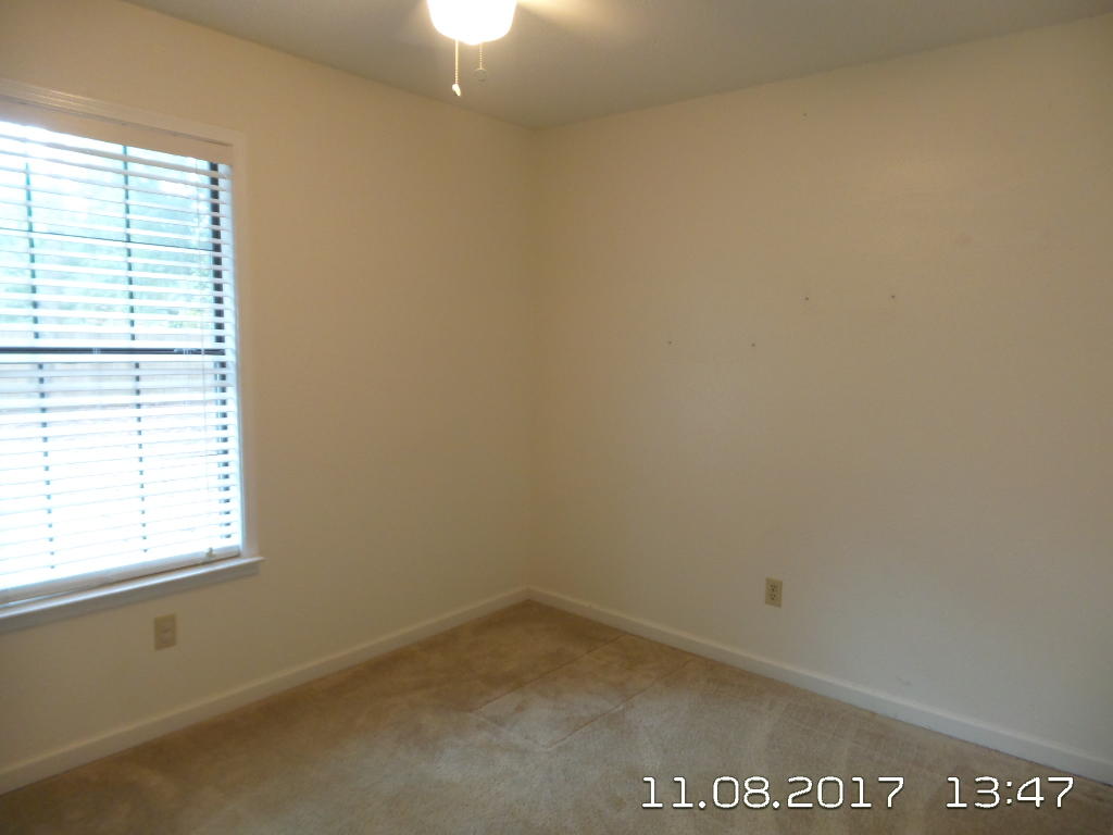 COUNTRY OAKS ESTATES PH 1 - Residential Lease