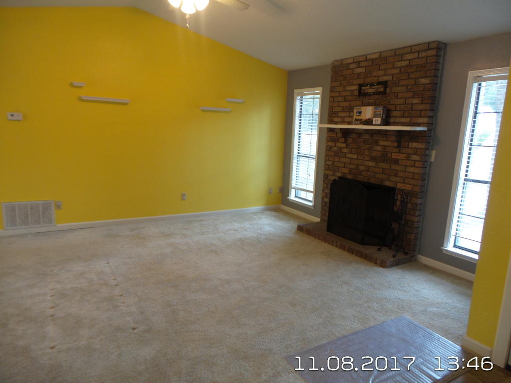 COUNTRY OAKS ESTATES PH 1 - Residential Lease