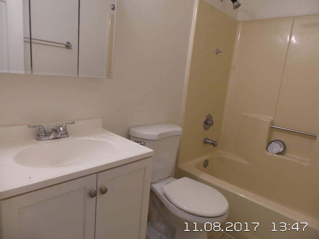 COUNTRY OAKS ESTATES PH 1 - Residential Lease