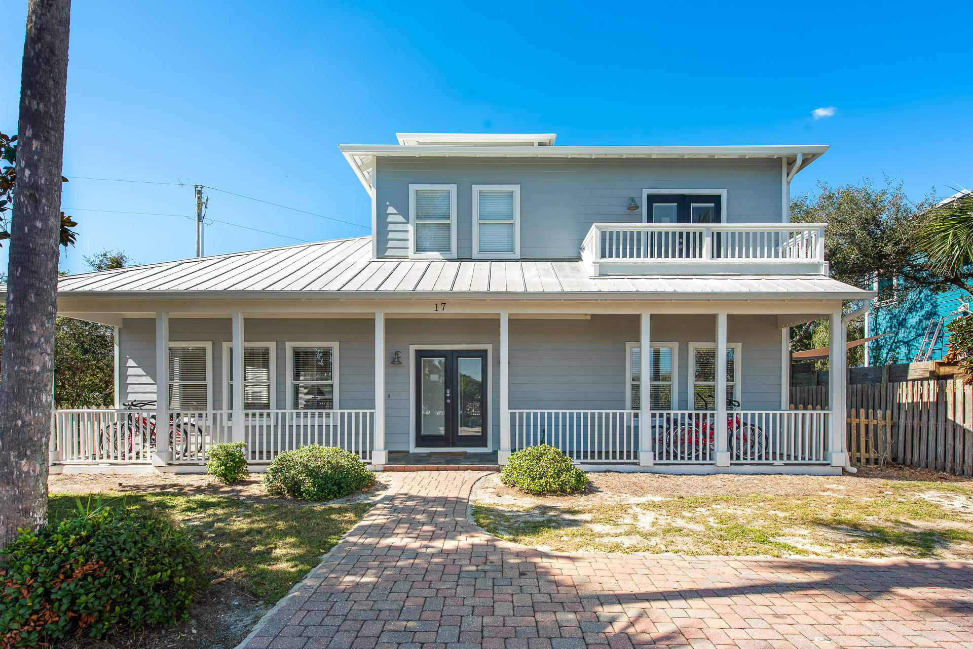 TRANQUIL SHORES - Residential