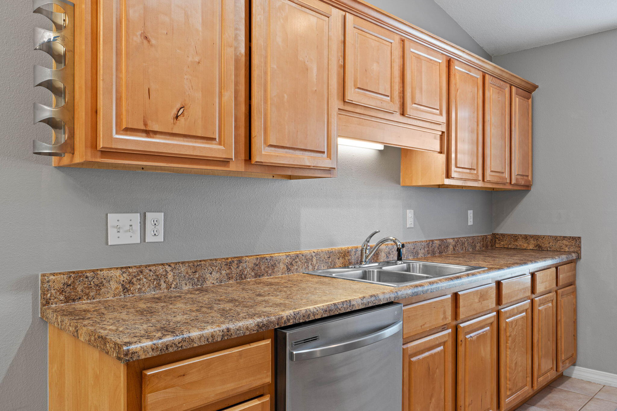 HOLLEY BY THE SEA - Residential