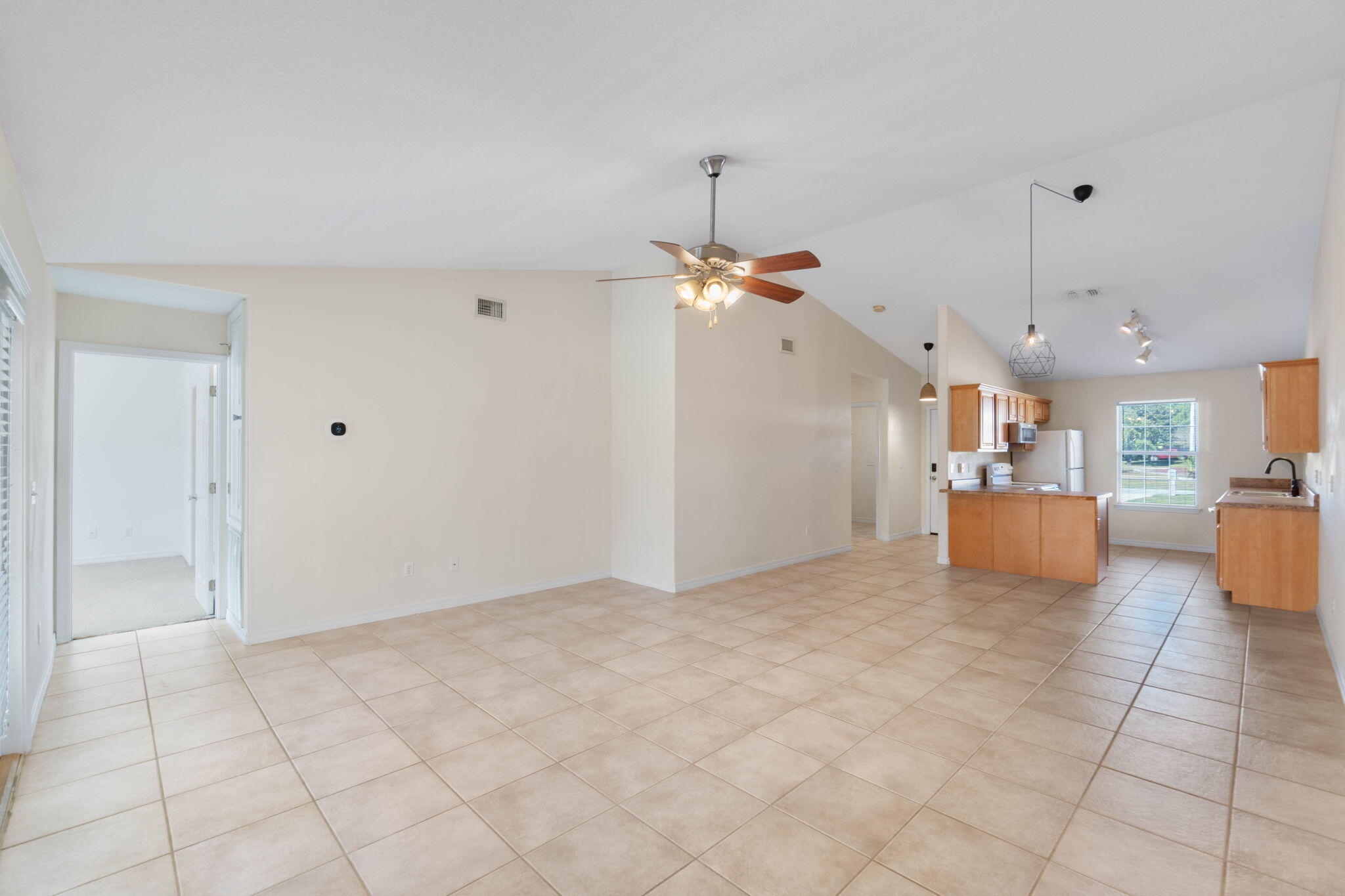 HOLLEY BY THE SEA - Residential