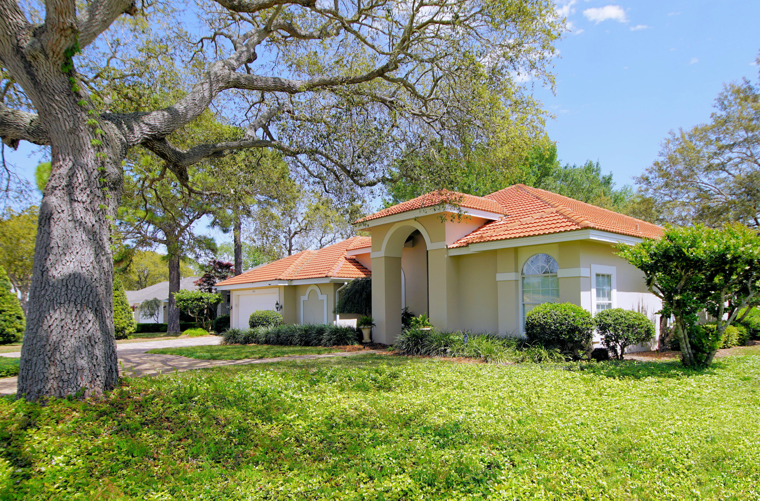 LINKS AT SHALIMAR POINTE - Residential