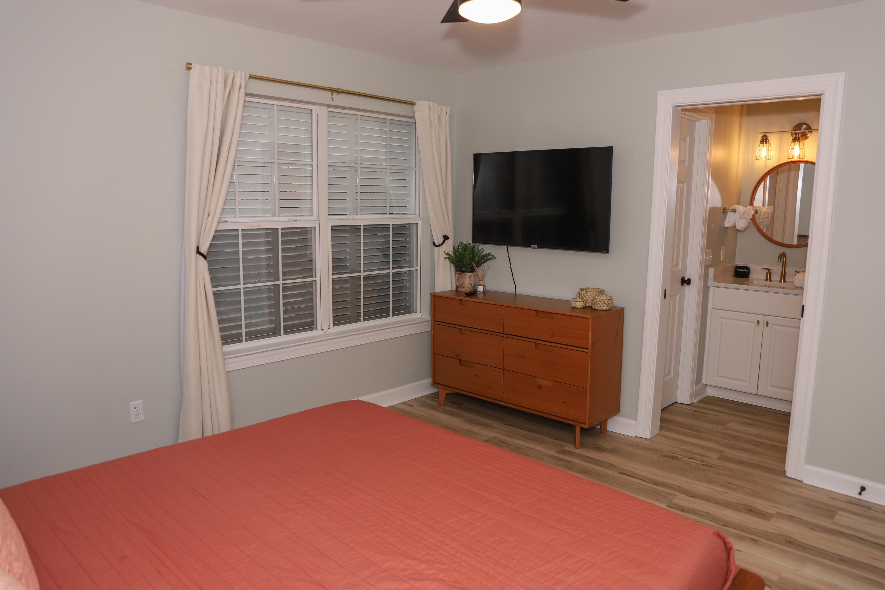 KISKA BEACH 1ST ADDN - Residential