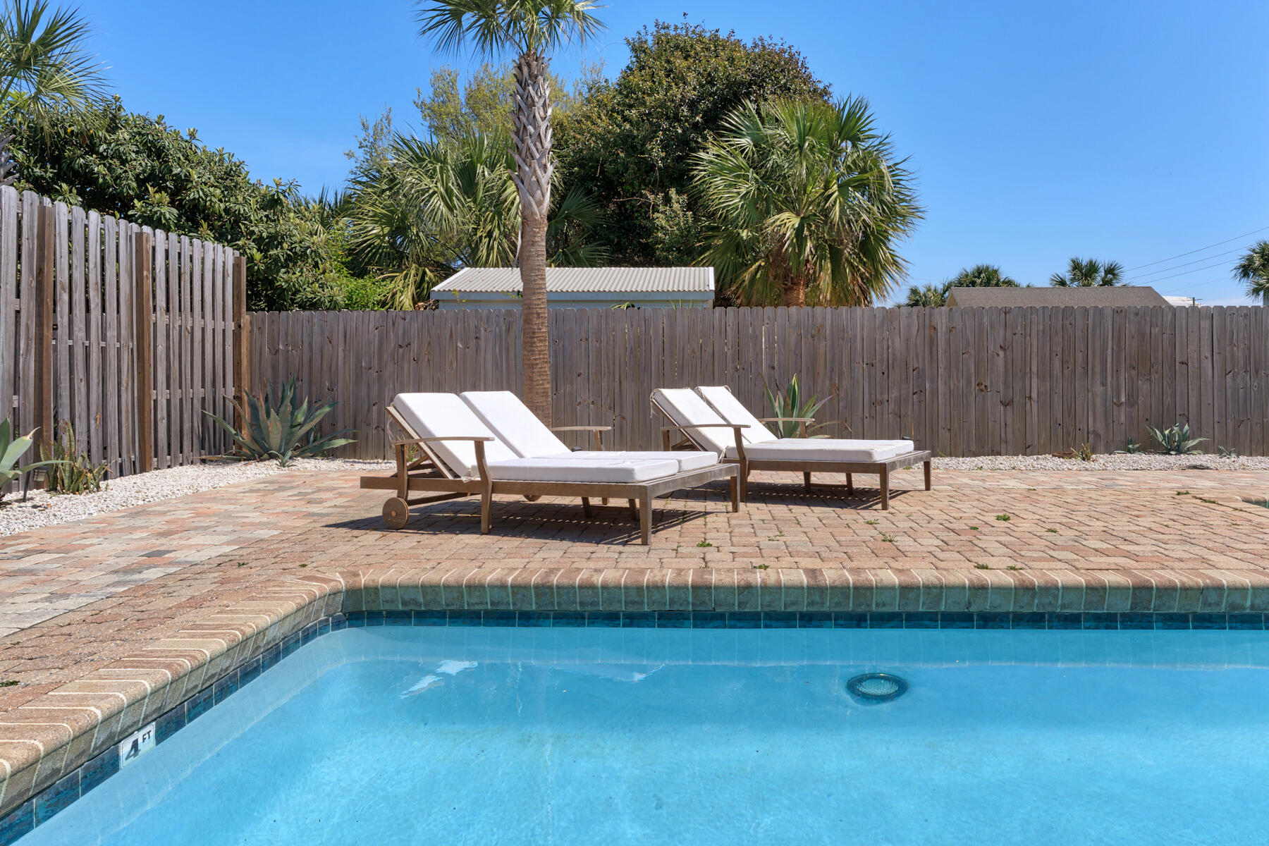 KISKA BEACH 1ST ADDN - Residential
