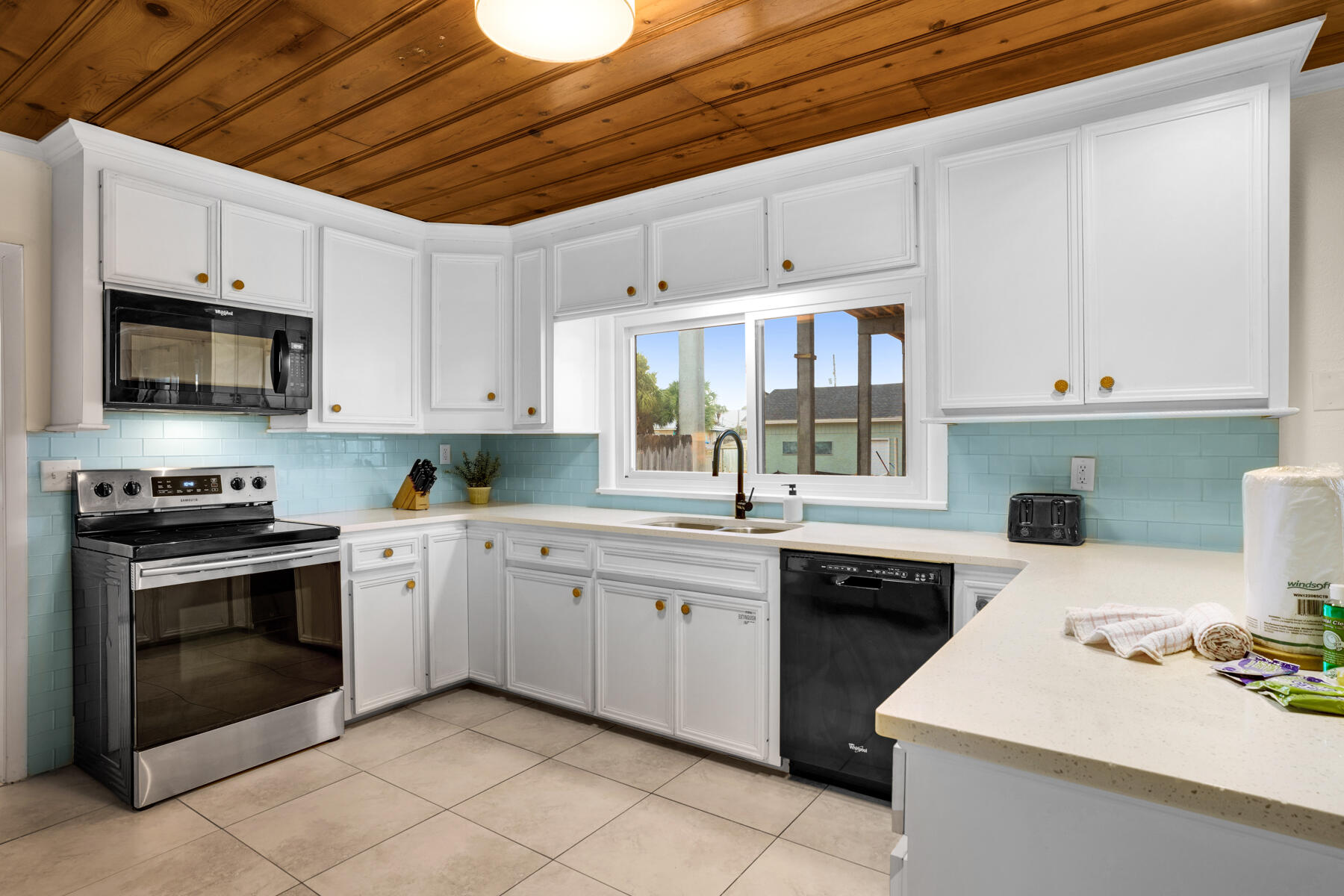 KISKA BEACH 1ST ADDN - Residential