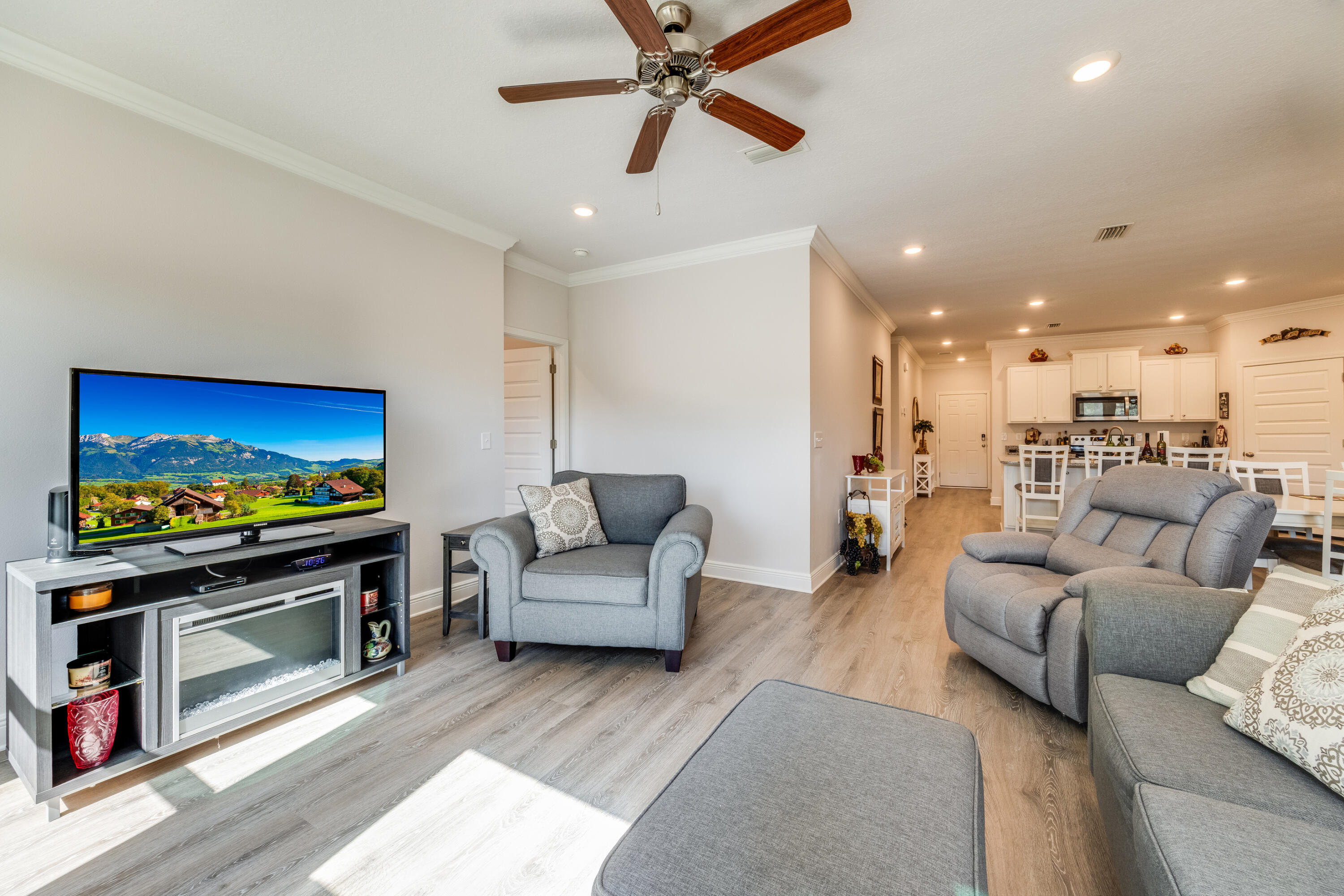 HAMMOCK BAY - FIREFLY - Residential