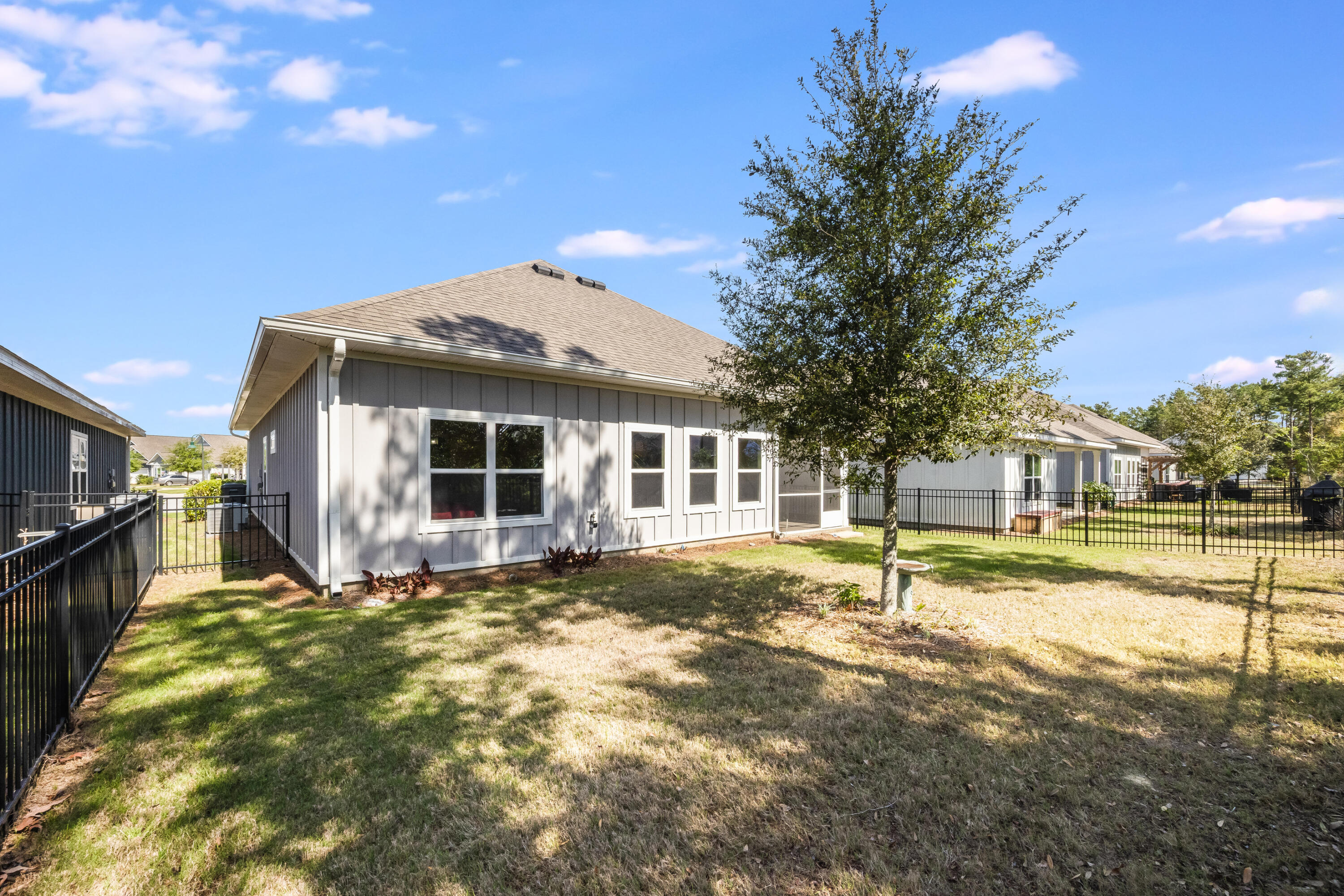 HAMMOCK BAY - FIREFLY - Residential