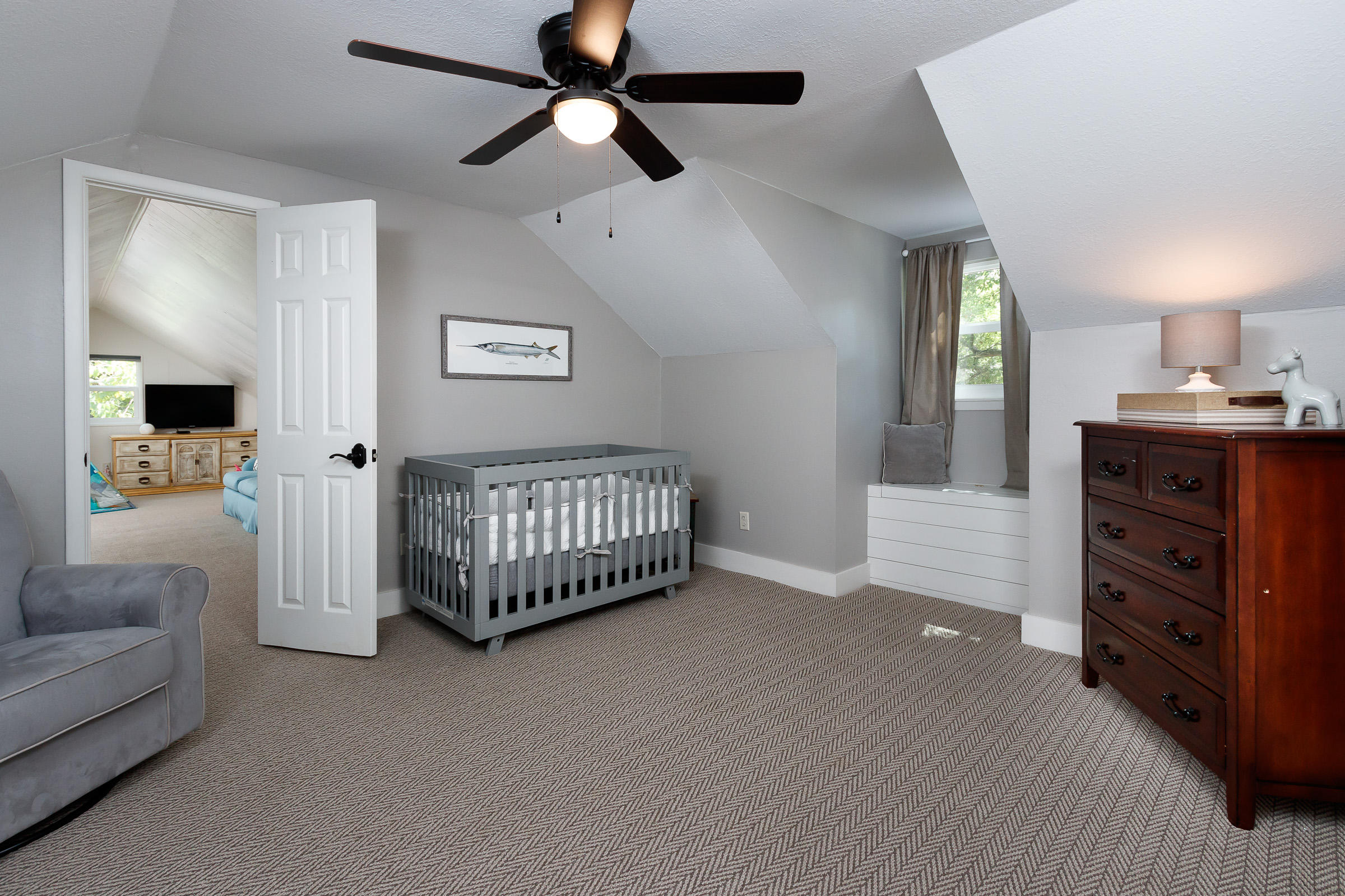 COUNTRY CLUB ESTATES - Residential