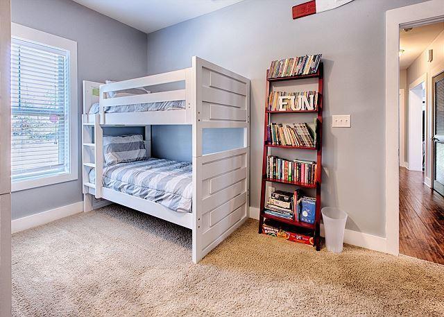 VILLAGE AT BLUE MOUNTAIN BEACH - Residential