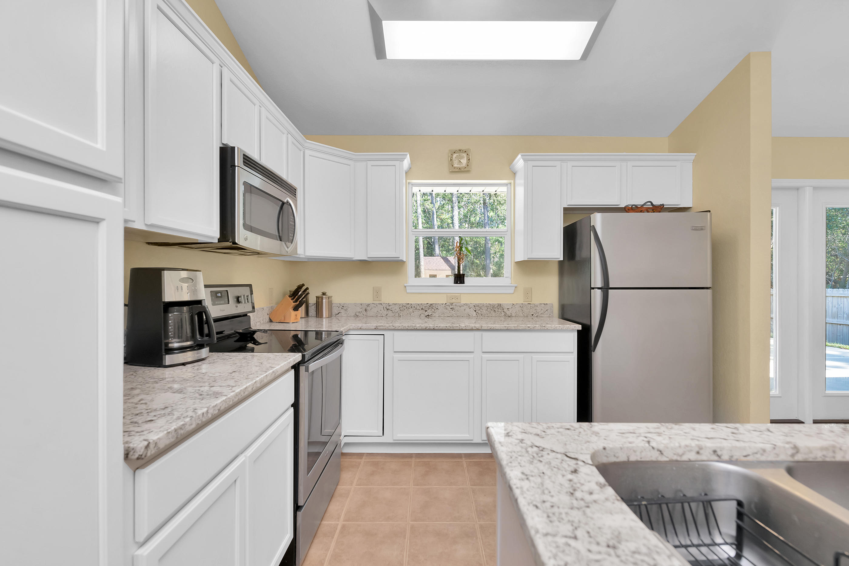 HOLLEY BY THE SEA - Residential