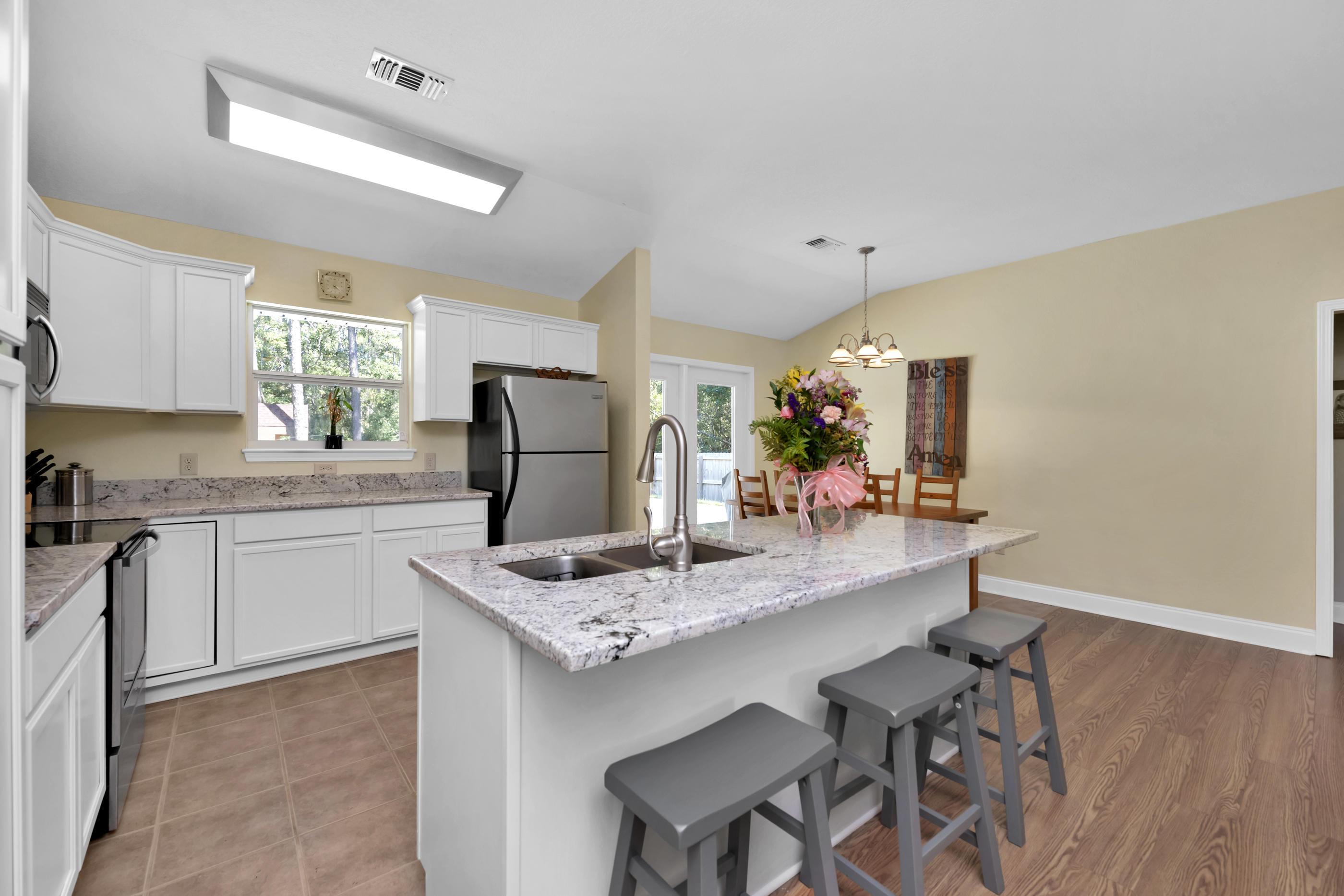 HOLLEY BY THE SEA - Residential