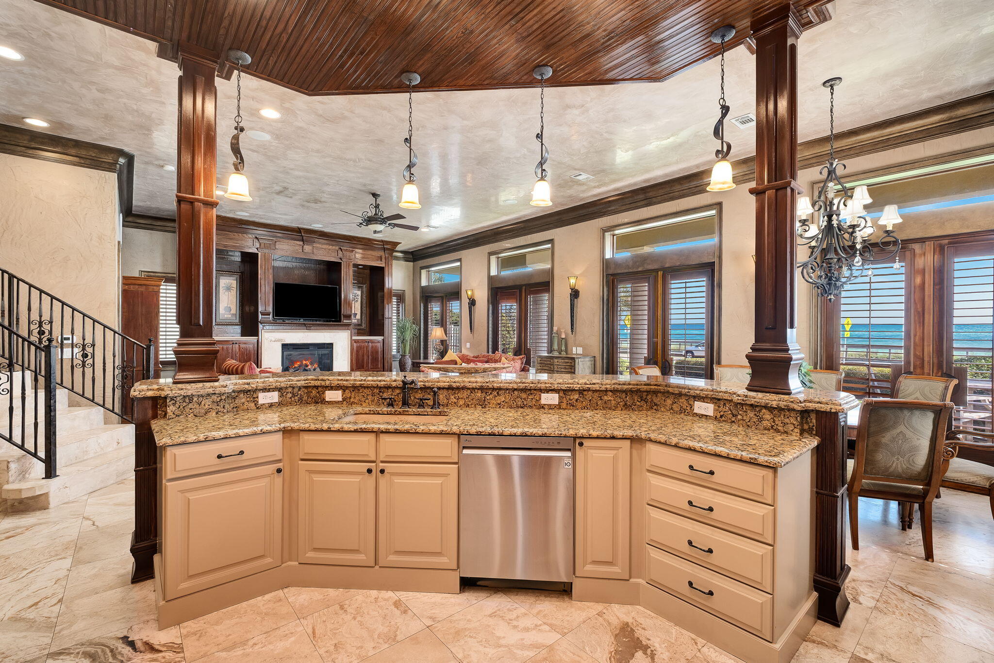 MARAVILLA SHORES - Residential