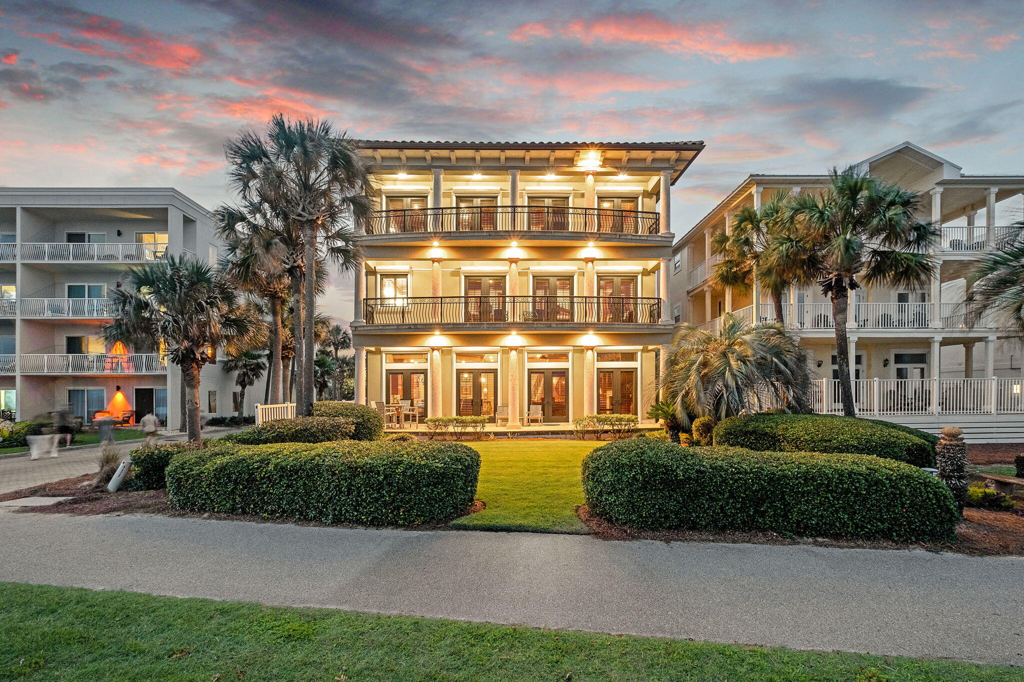 MARAVILLA SHORES - Residential