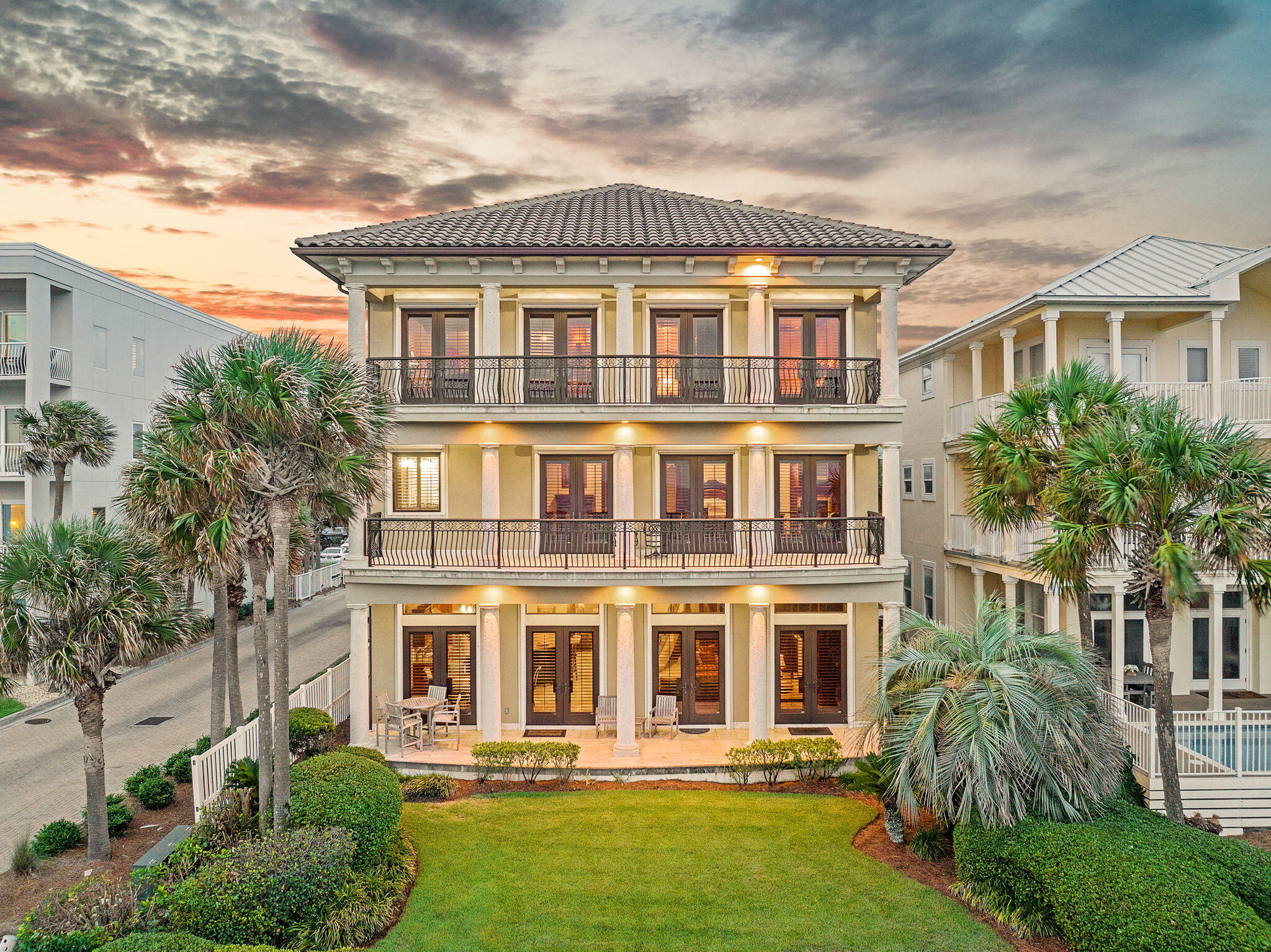 MARAVILLA SHORES - Residential