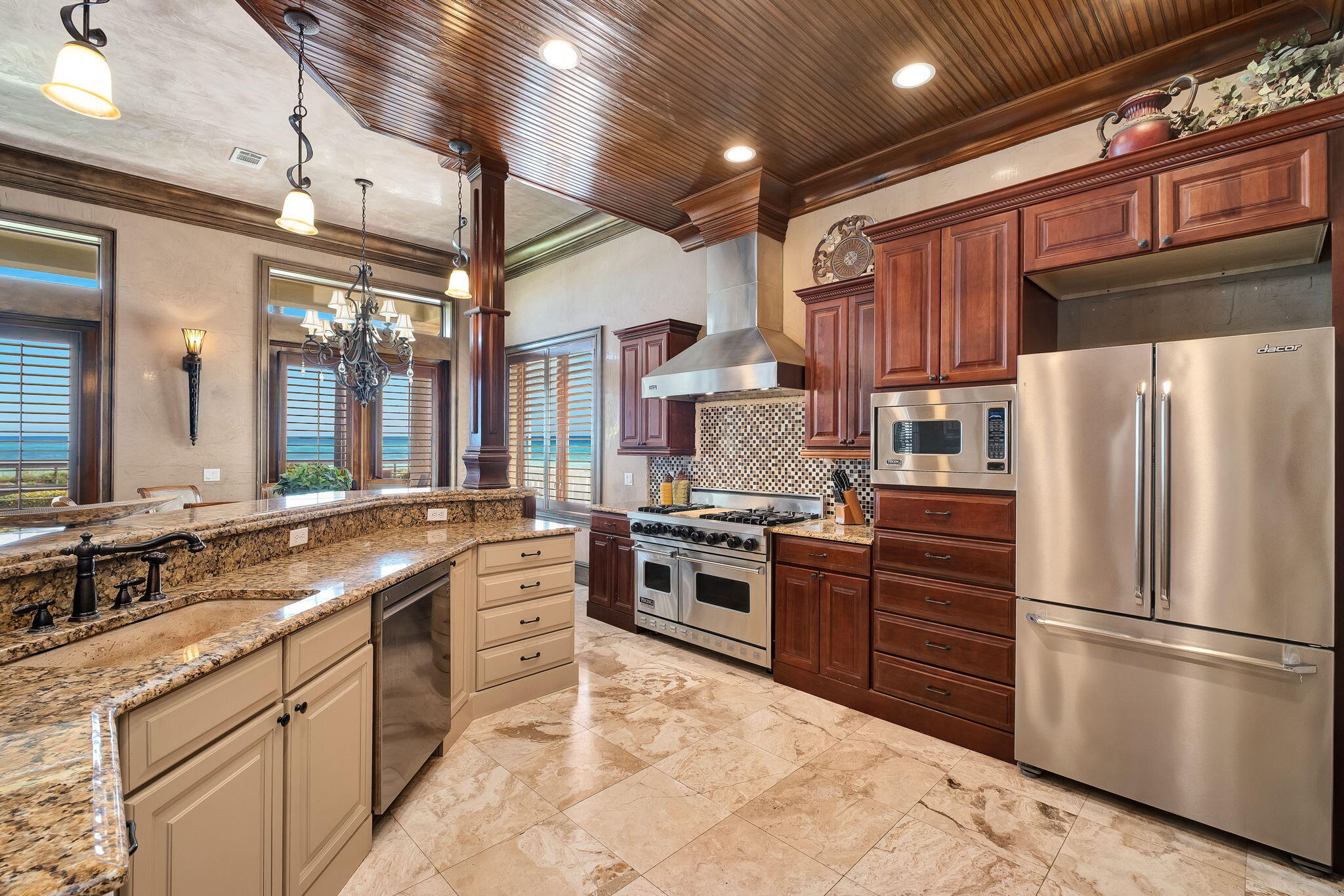 MARAVILLA SHORES - Residential