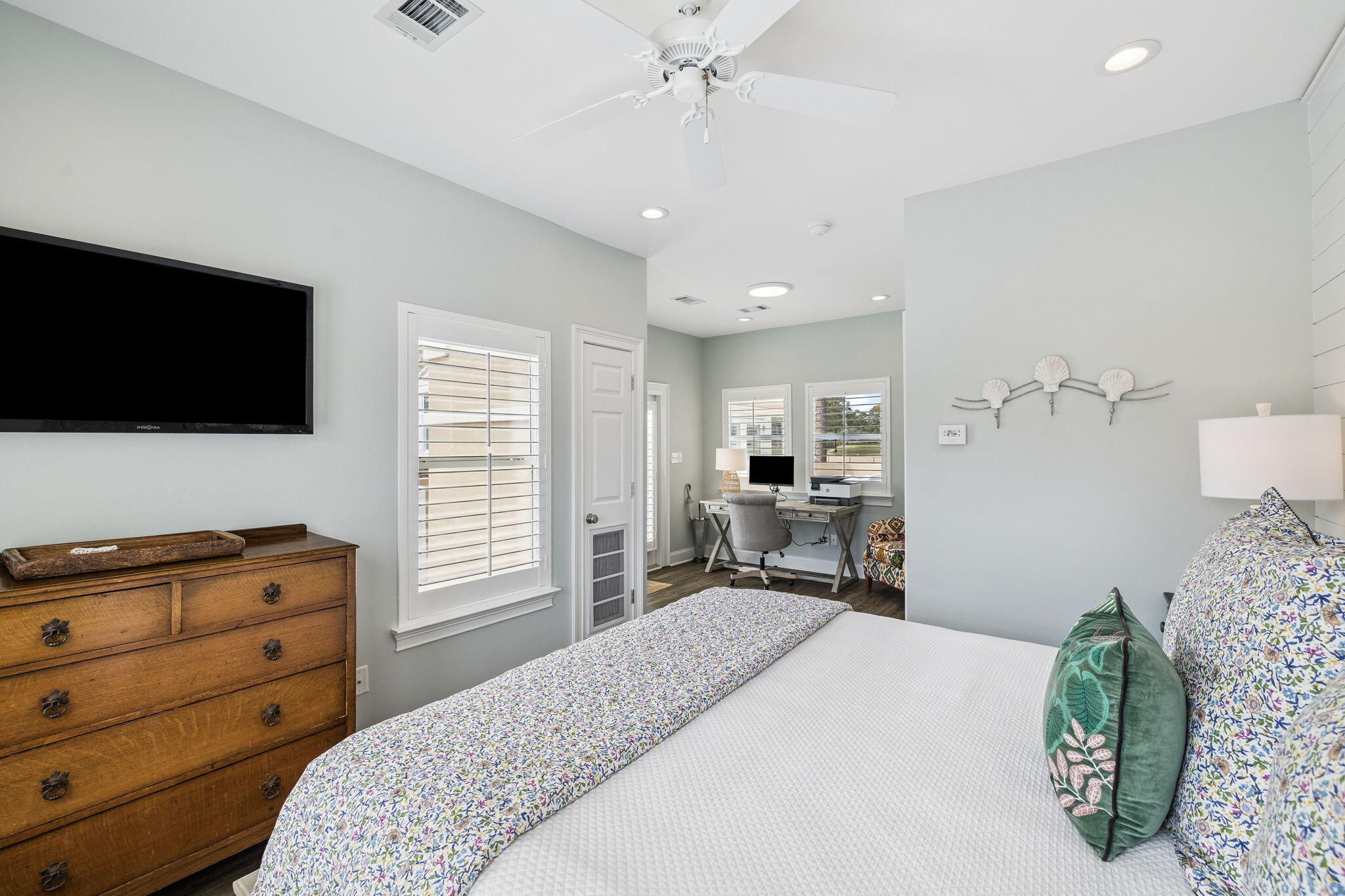 FAIRWAY VILLAS - Residential