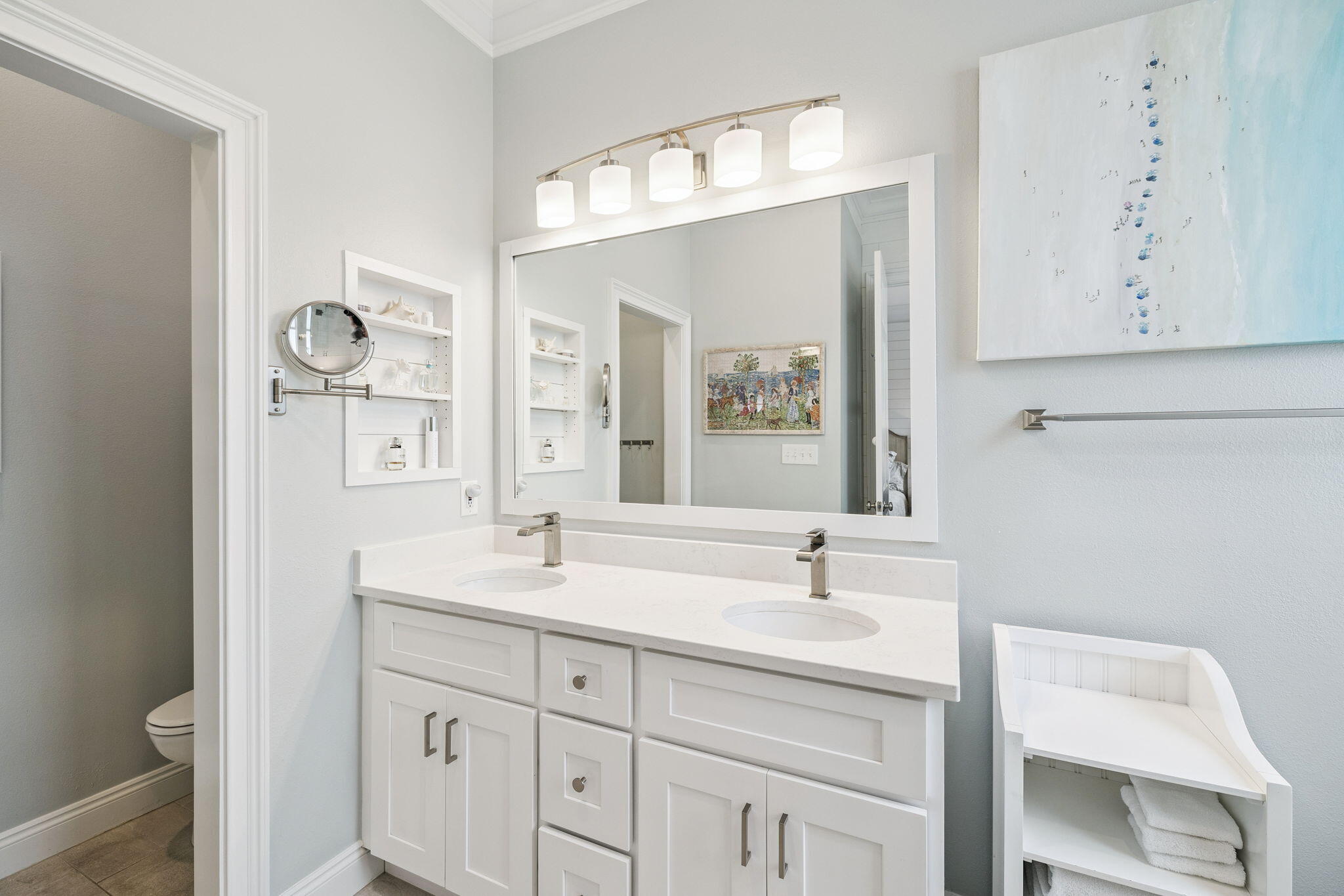 FAIRWAY VILLAS - Residential