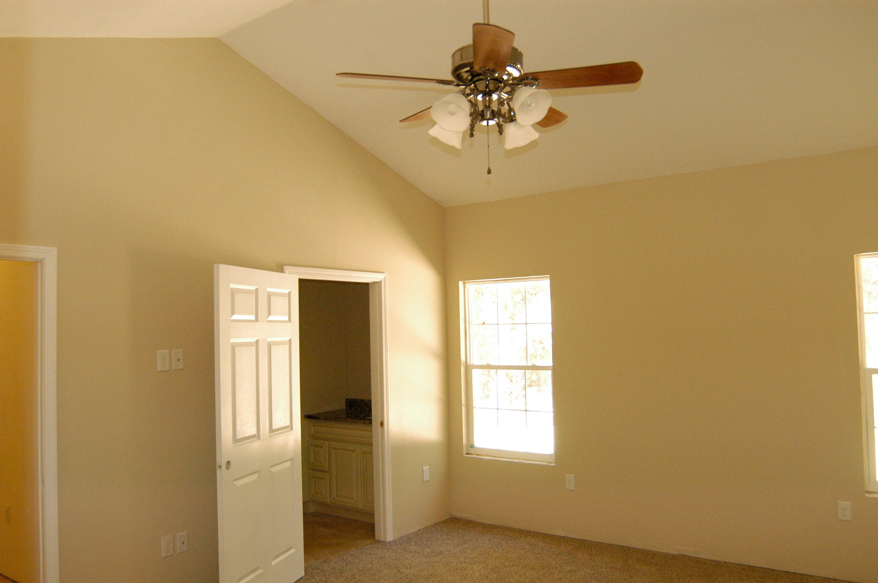 LAGRANGE SHORES - Residential