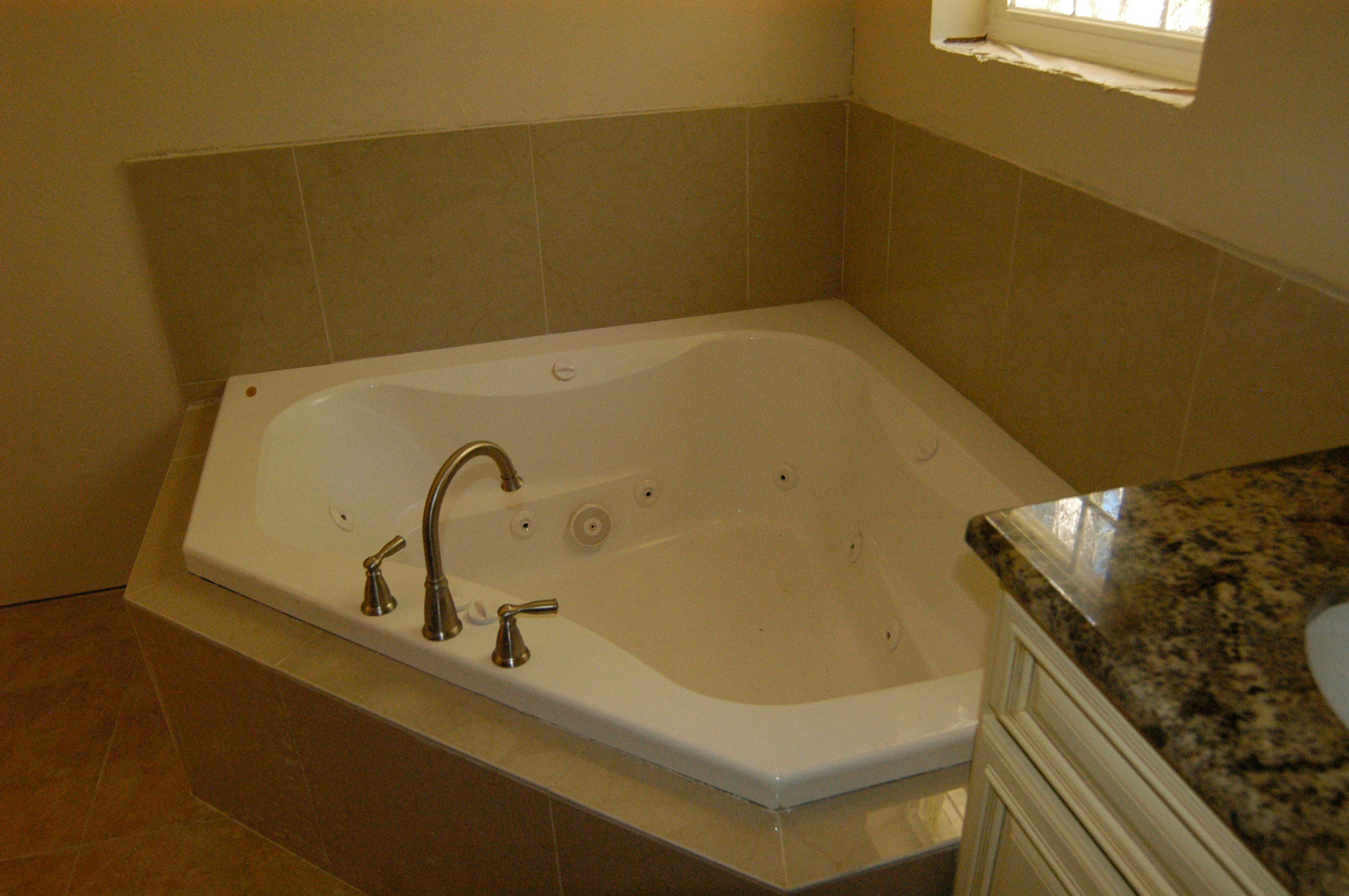 LAGRANGE SHORES - Residential