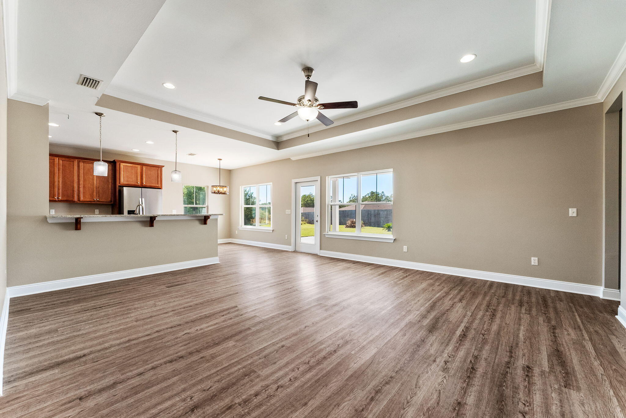 CROSS CREEK - Residential