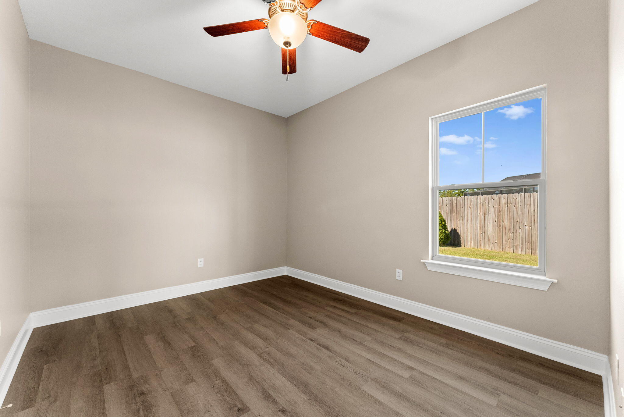 CROSS CREEK - Residential