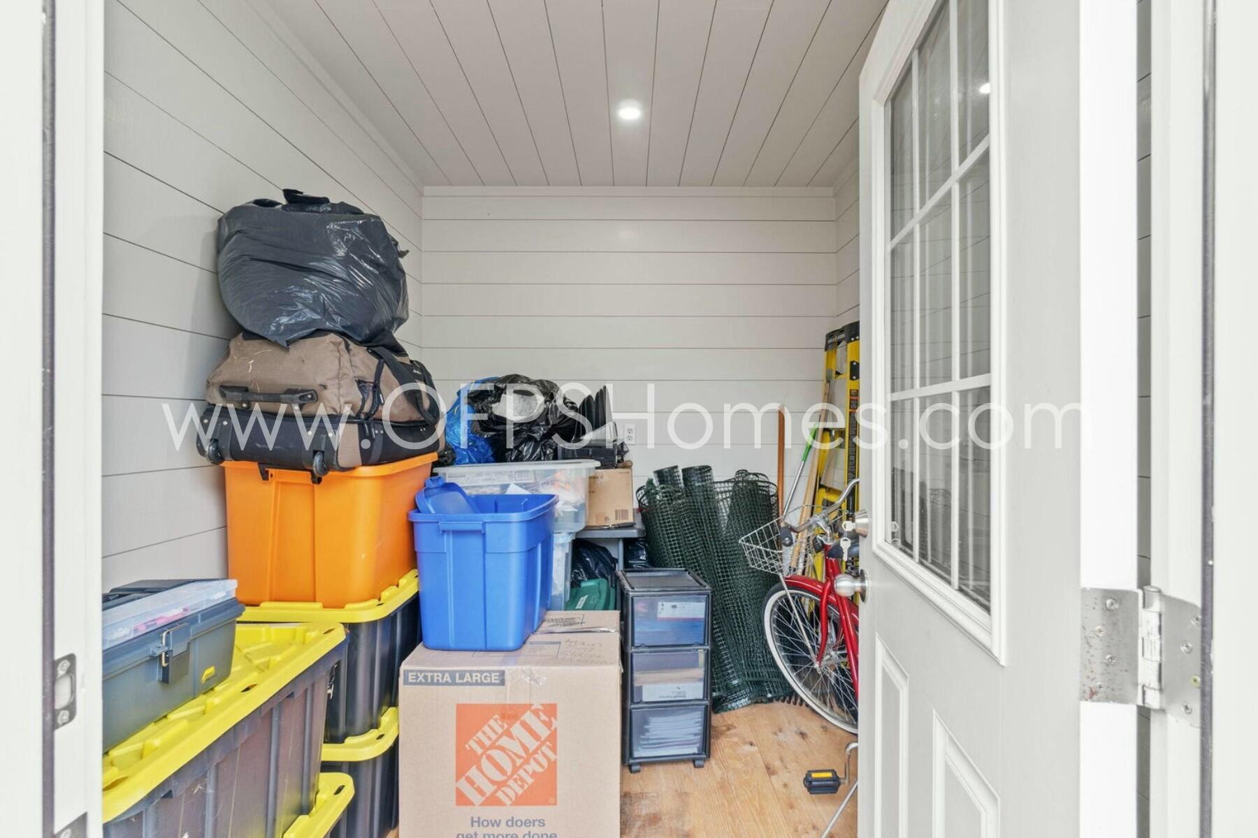 MAGNOLIA PARK - Residential Lease