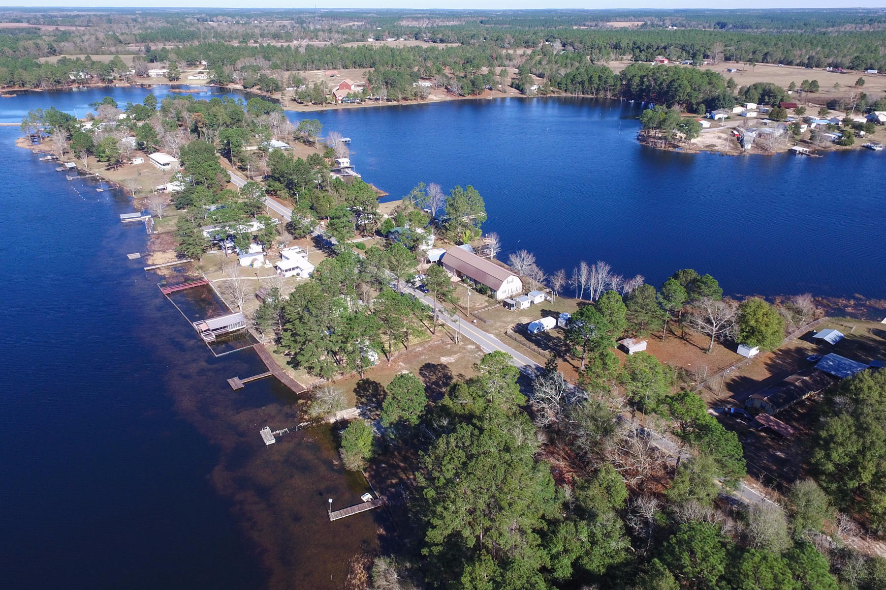 PARADISE ISLAND - Land