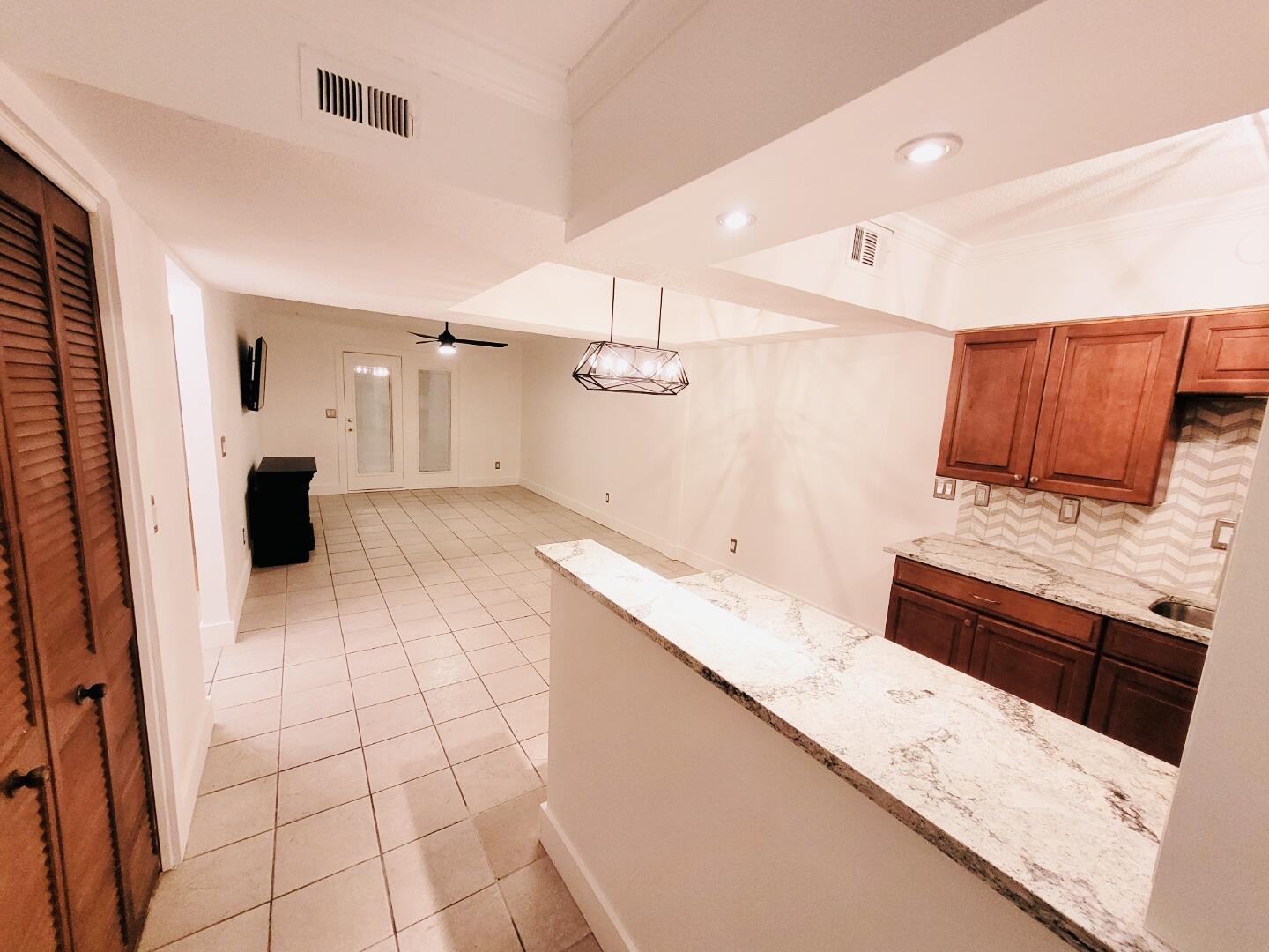 CEDARS CONDO - Residential