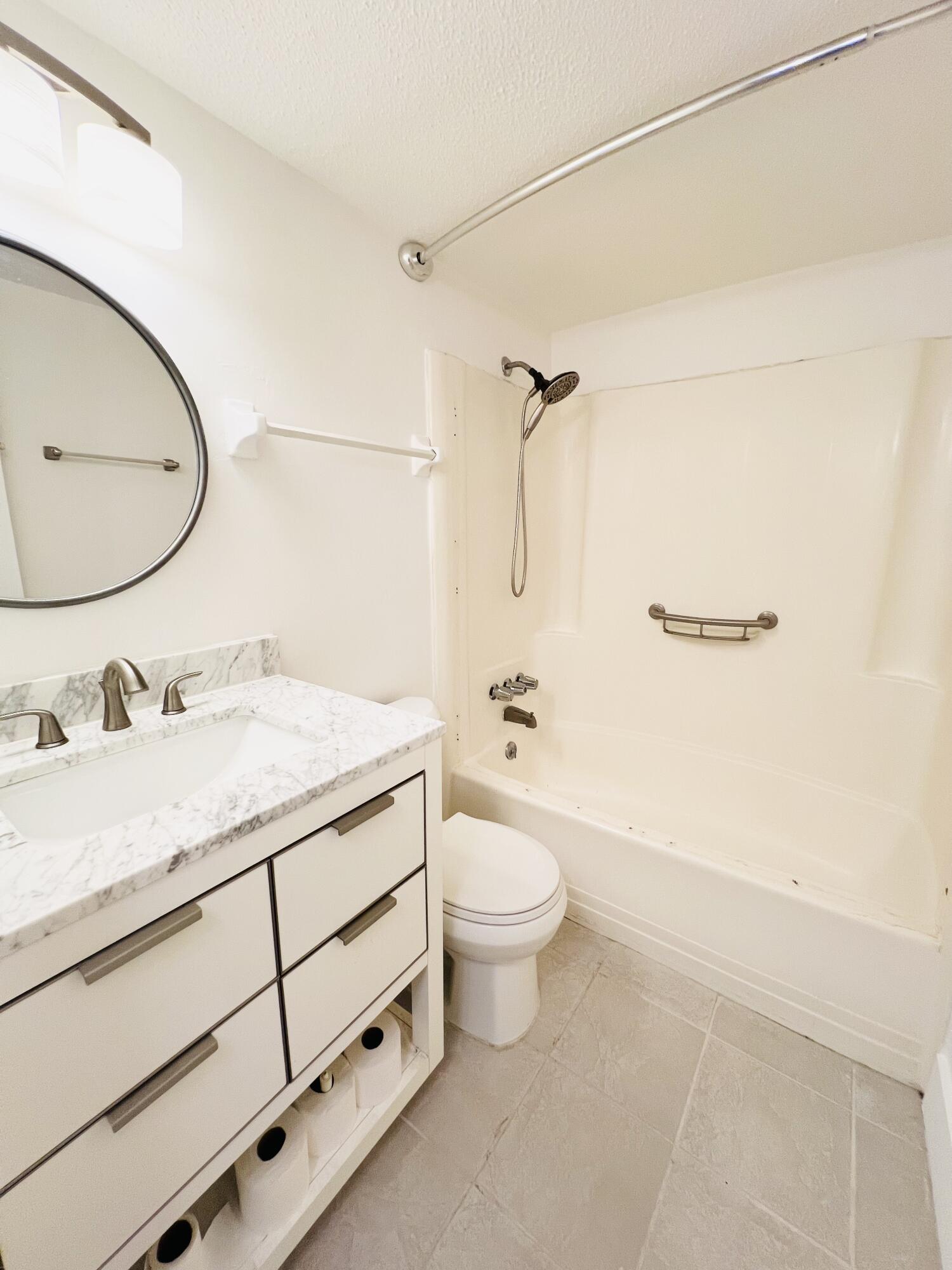 CEDARS CONDO - Residential