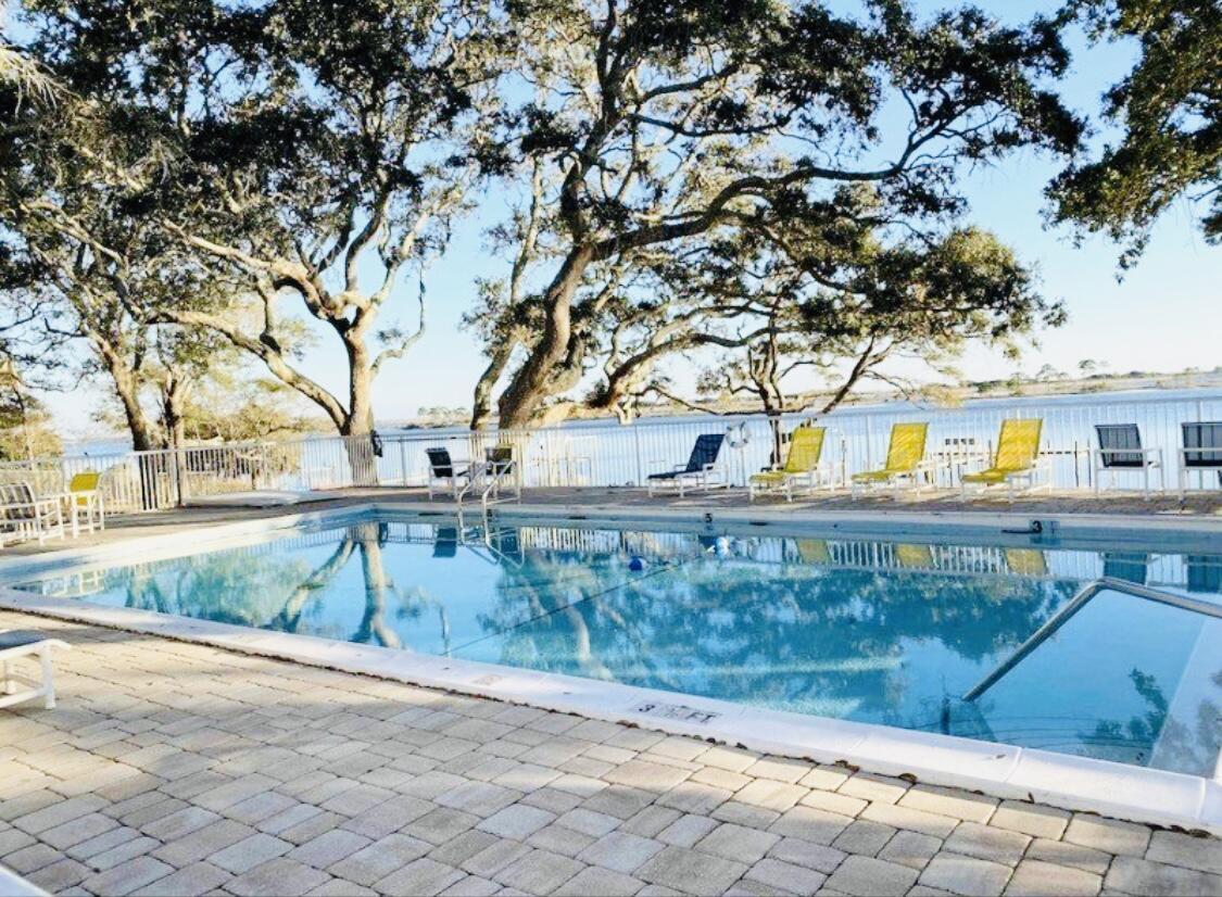 CEDARS CONDO - Residential