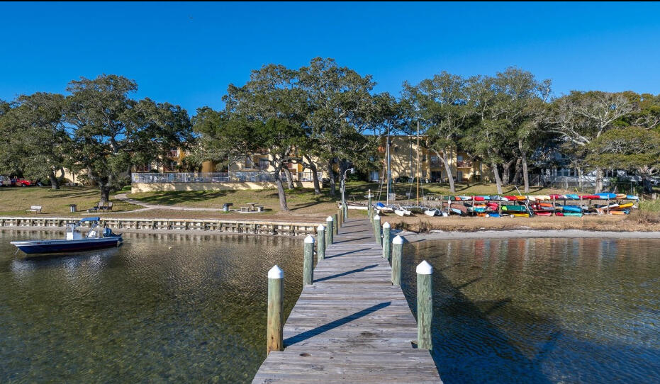 CEDARS CONDO - Residential