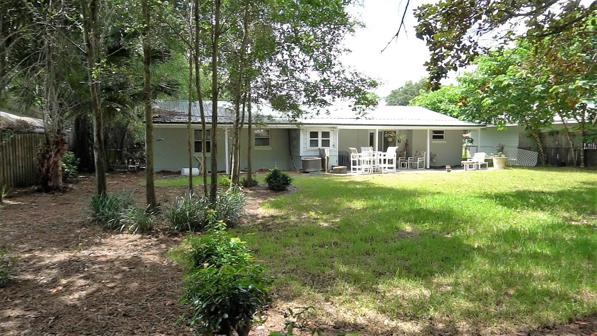 ELLIOTTS POINT 4TH ADDN - Residential