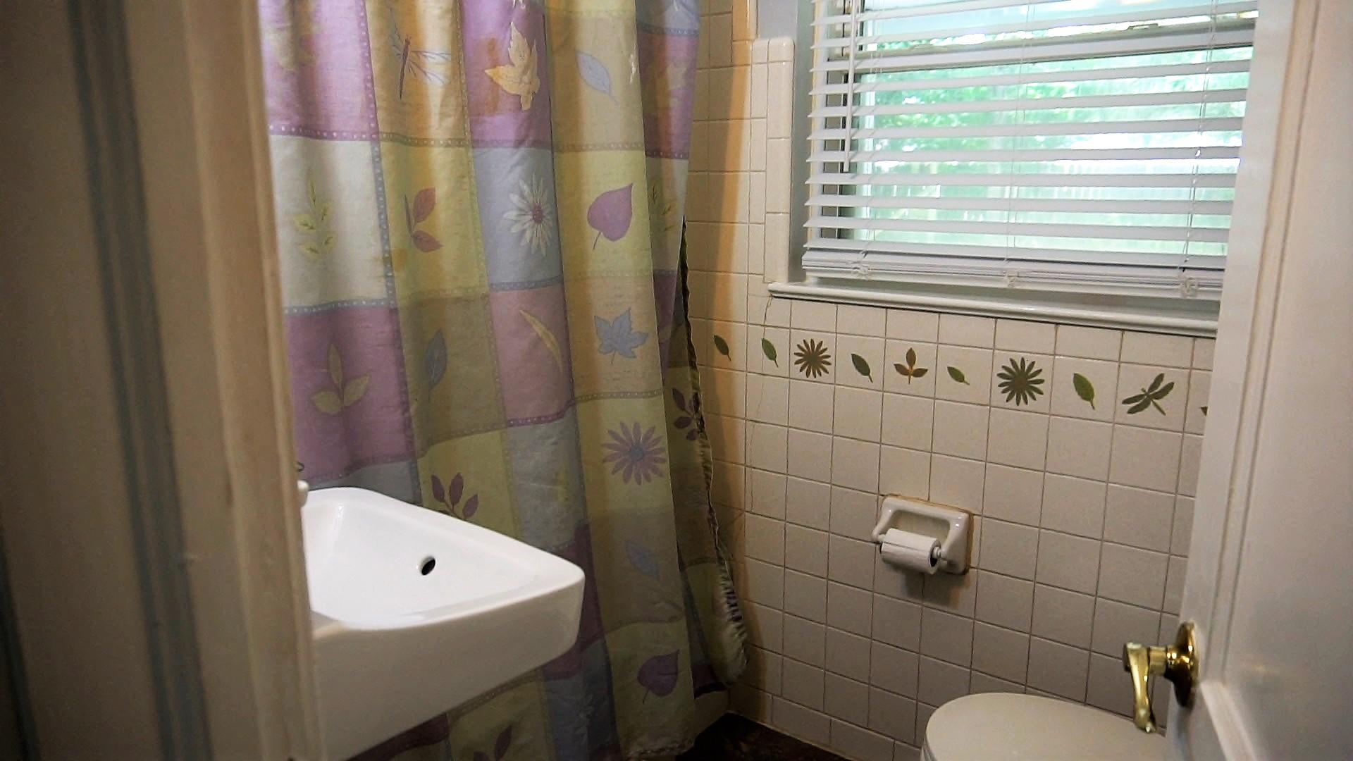 ELLIOTTS POINT 4TH ADDN - Residential