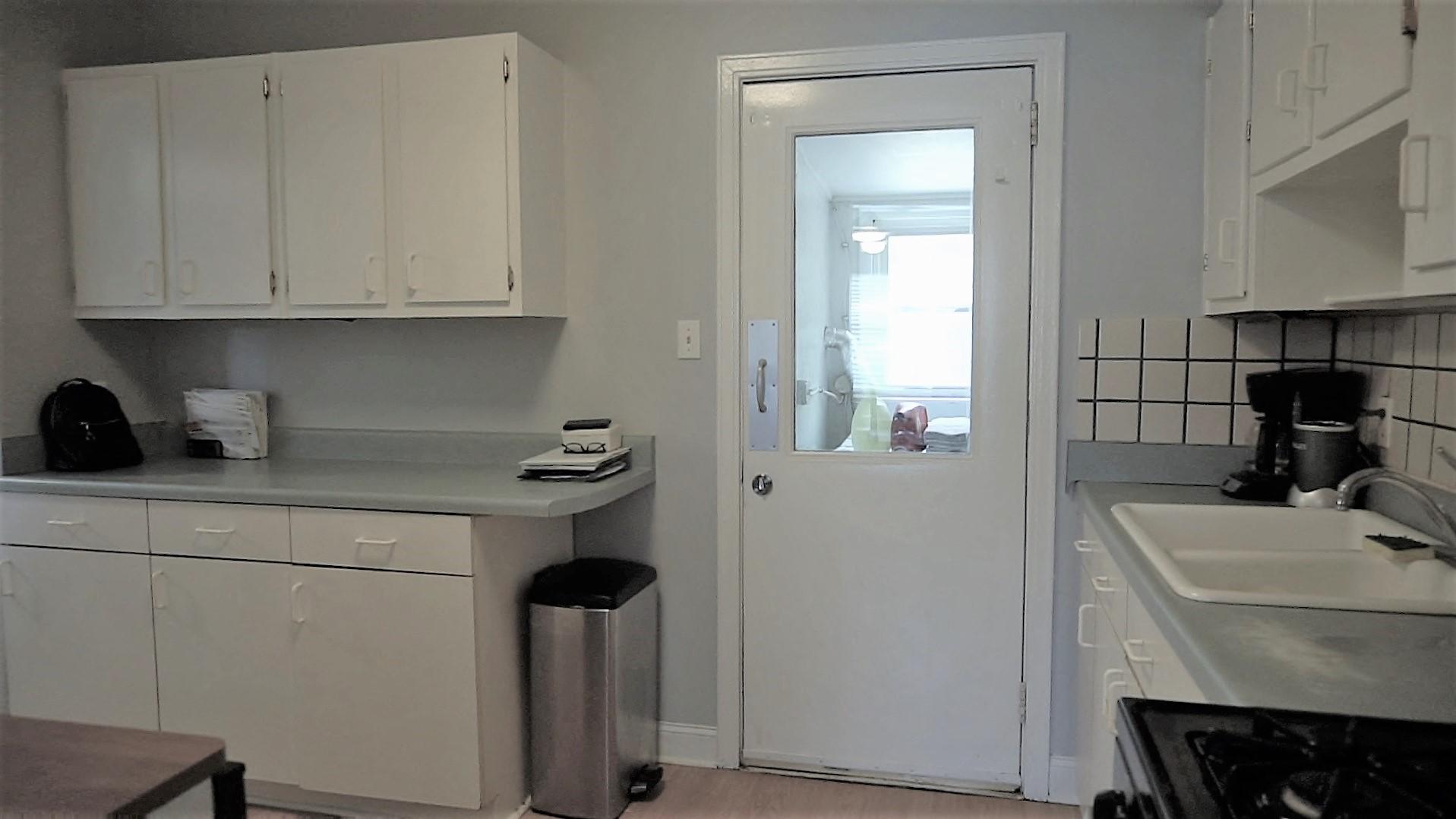 ELLIOTTS POINT 4TH ADDN - Residential