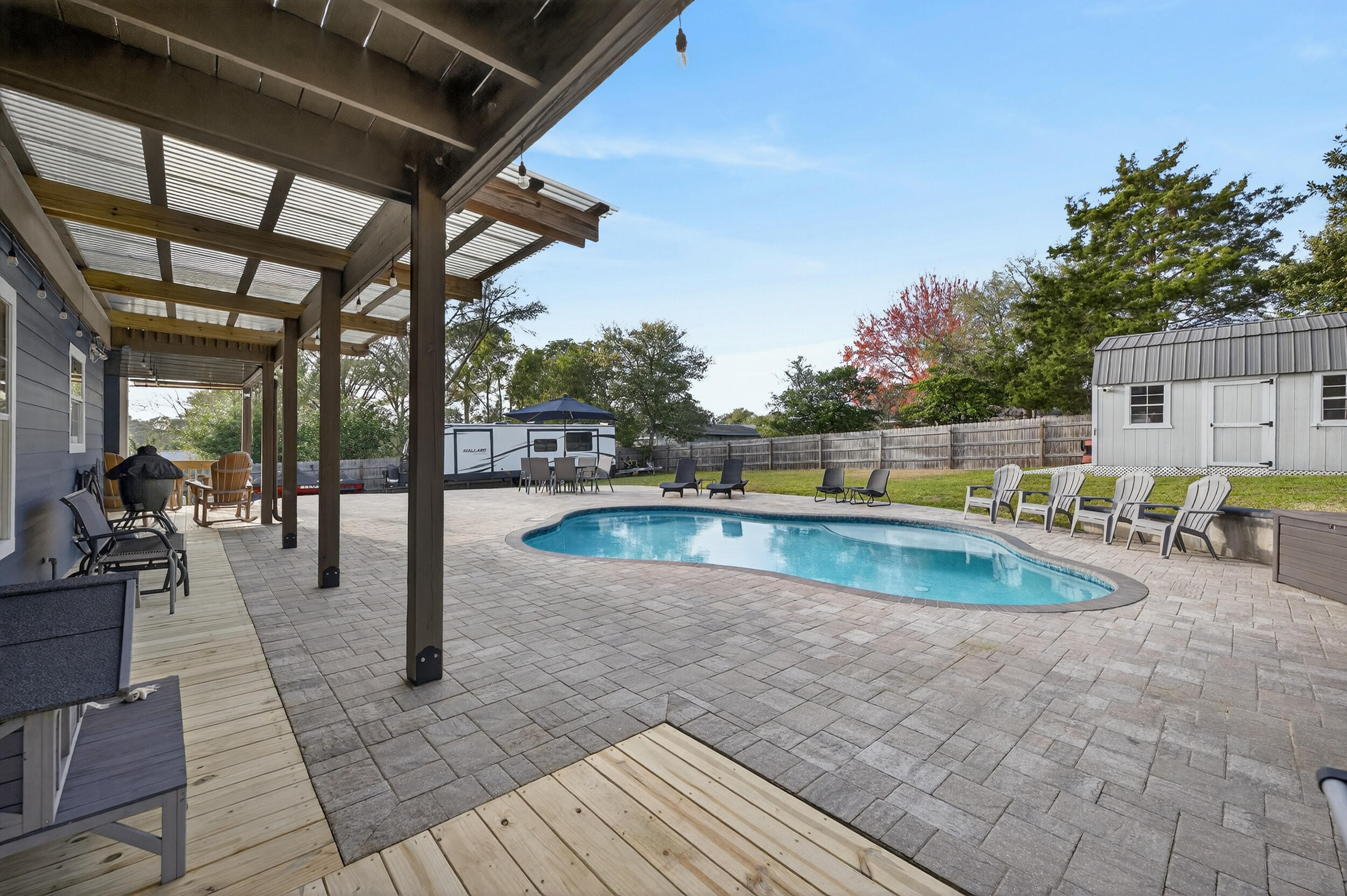 Poquito Bayou - Residential