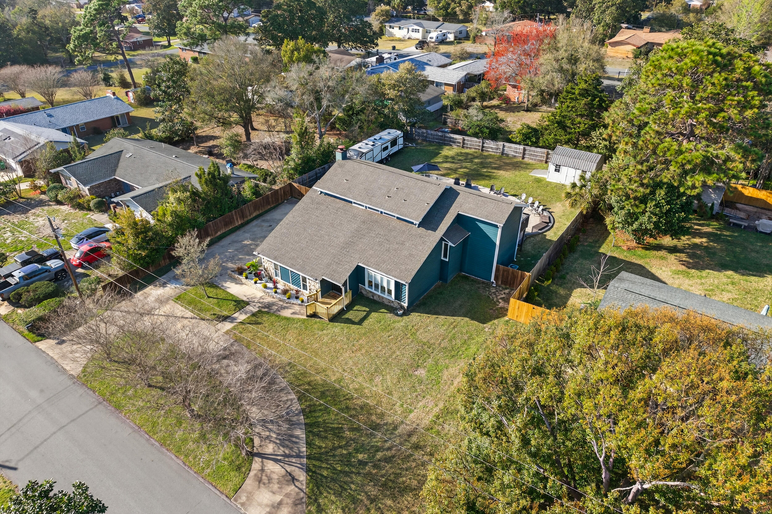 Poquito Bayou - Residential