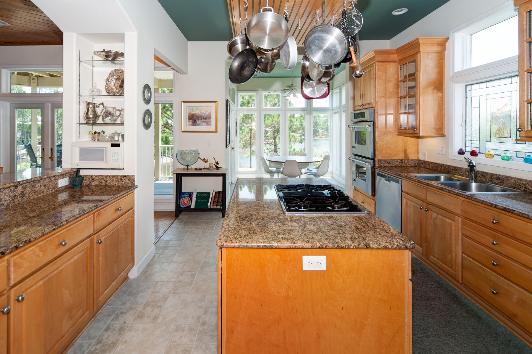 Lakewood Pointe Estates - Residential