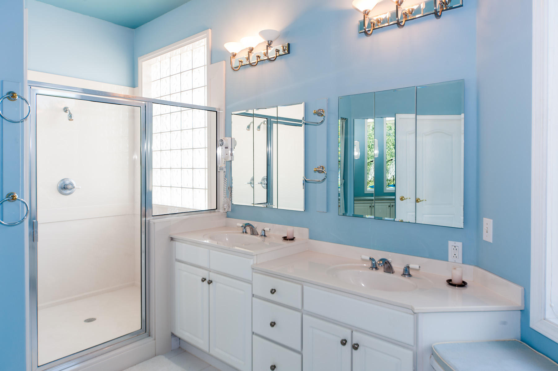 Lakewood Pointe Estates - Residential