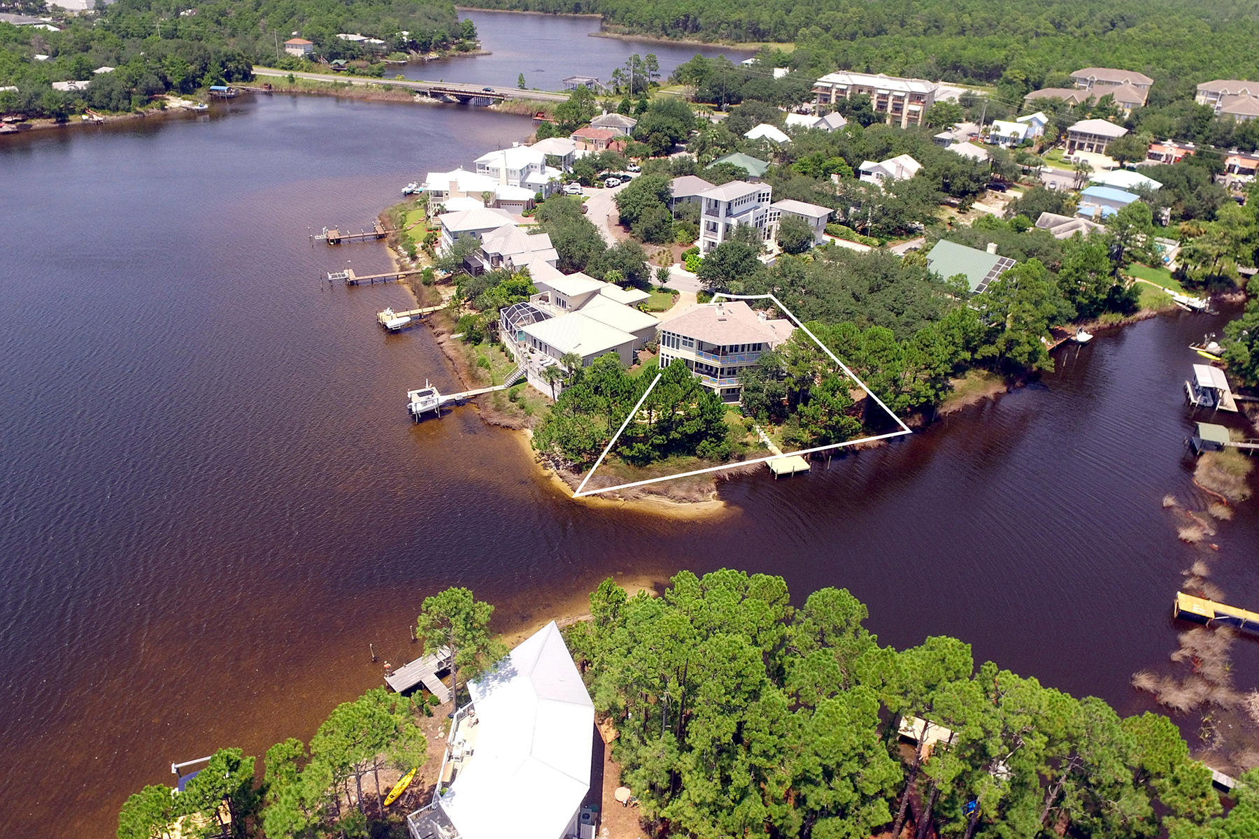 Lakewood Pointe Estates - Residential